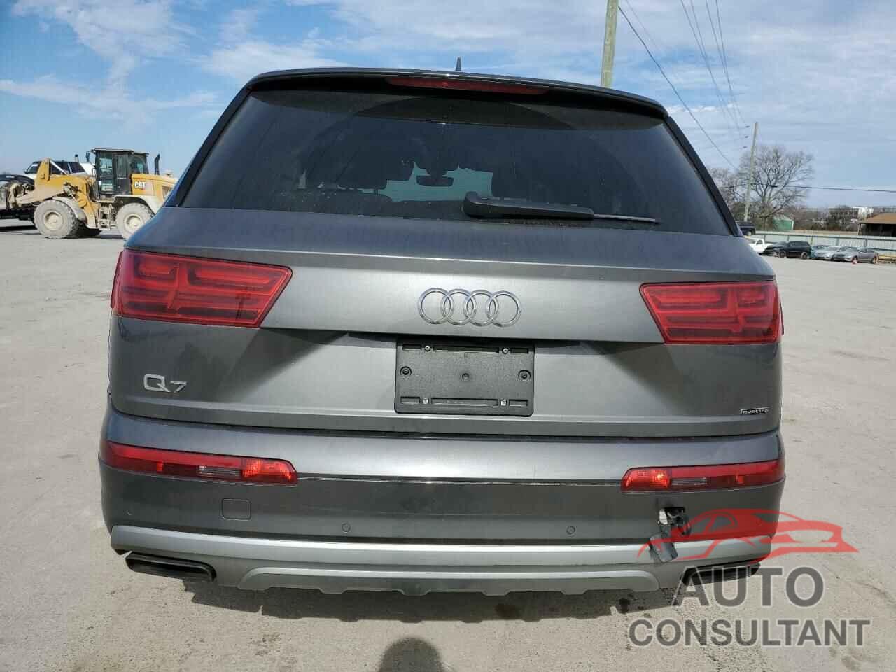 AUDI Q7 2019 - WA1LHAF70KD035272