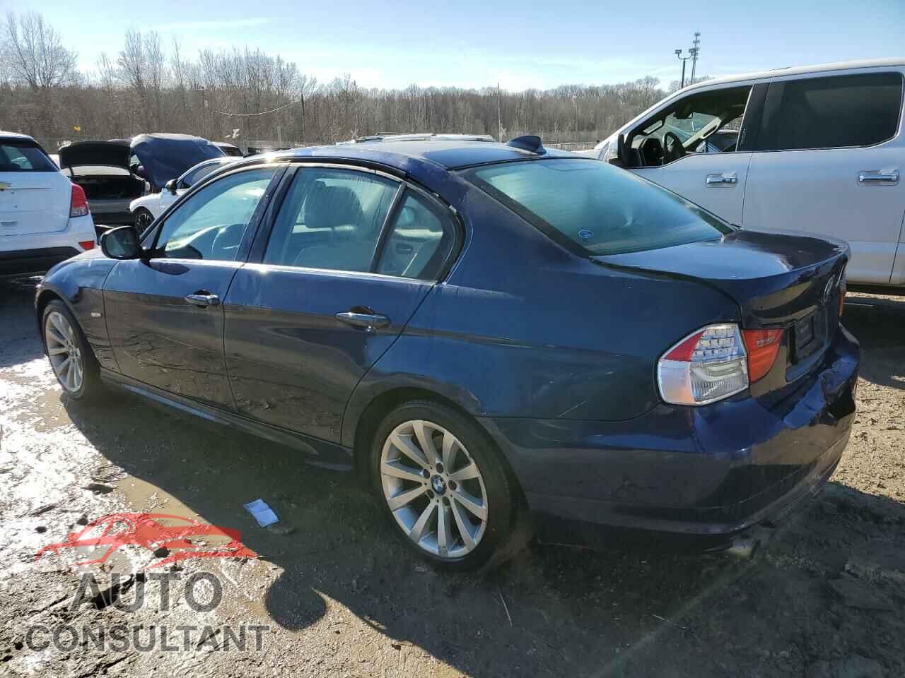 BMW 3 SERIES 2011 - WBAPH7C55BE677104