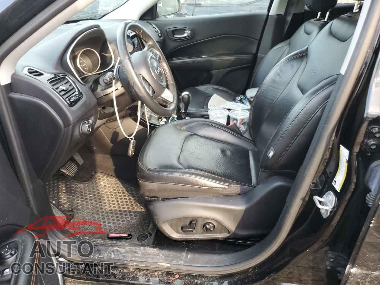 JEEP COMPASS 2018 - 3C4NJDCB4JT349223