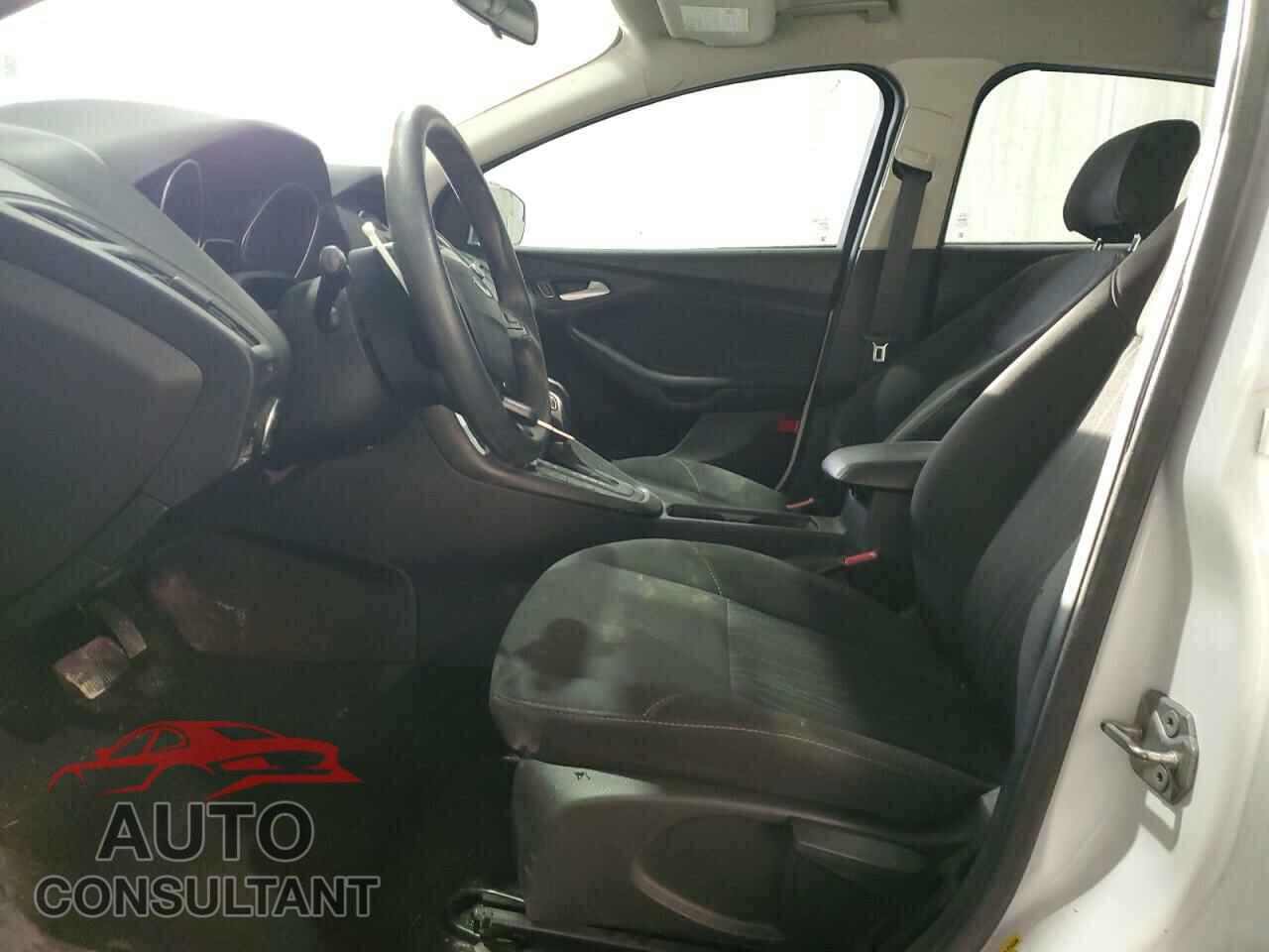 FORD FOCUS 2016 - 1FADP3FE5GL362695
