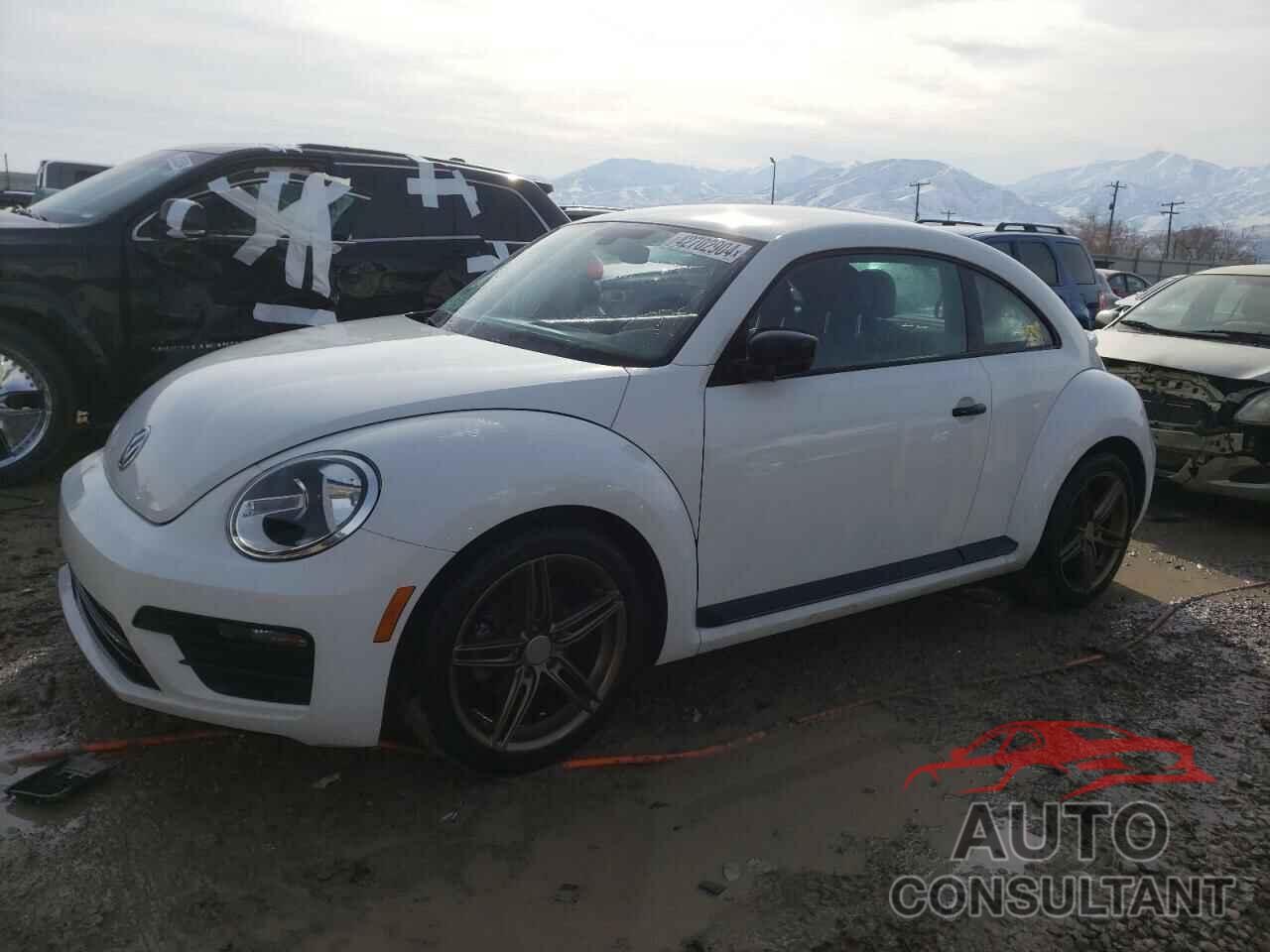VOLKSWAGEN BEETLE 2017 - 3VWF17AT4HM614211