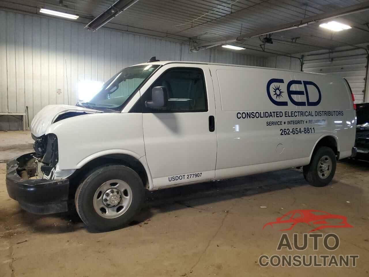 CHEVROLET EXPRESS 2018 - 1GCWGBFP1J1273305