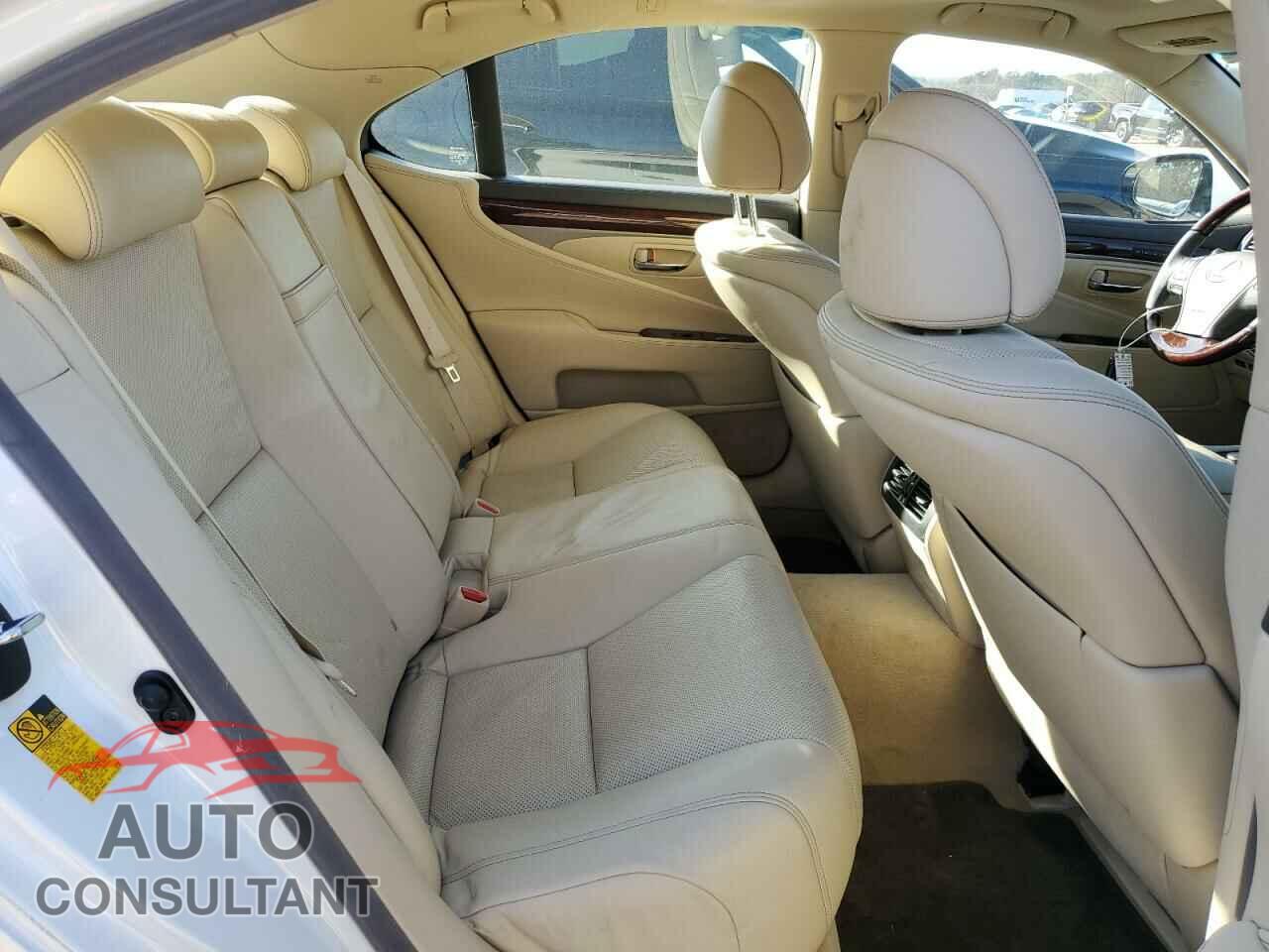 LEXUS LS460 2013 - JTHBL5EF8D5122381