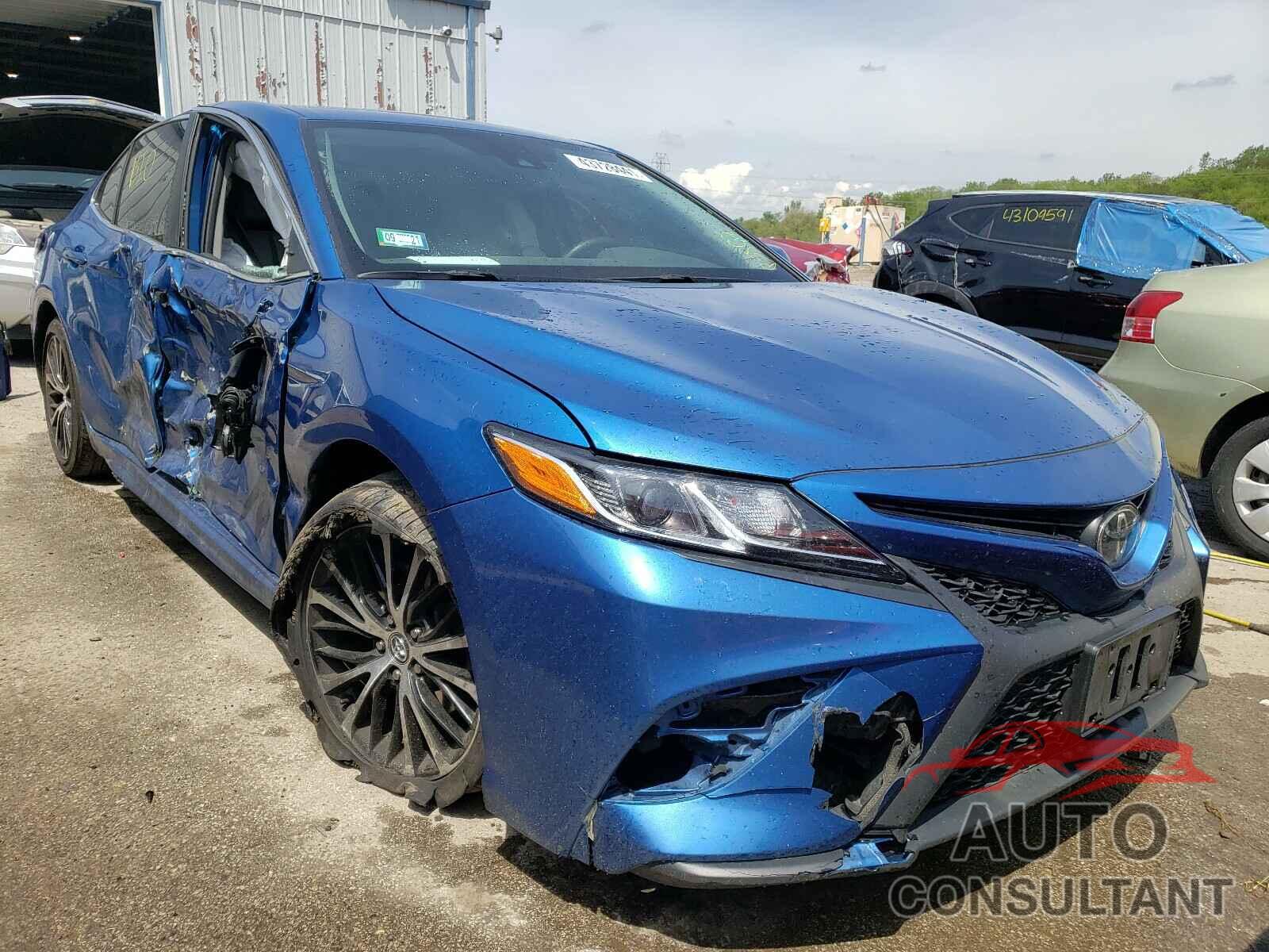 TOYOTA CAMRY 2020 - 4T1G11AK0LU318243