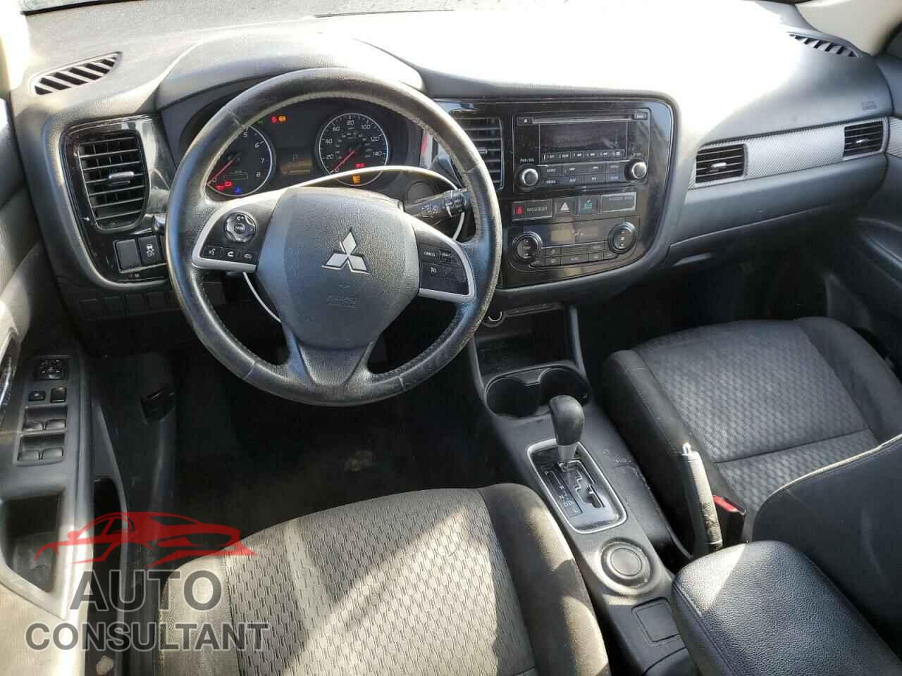 MITSUBISHI OUTLANDER 2015 - JA4AD2A34FZ009389