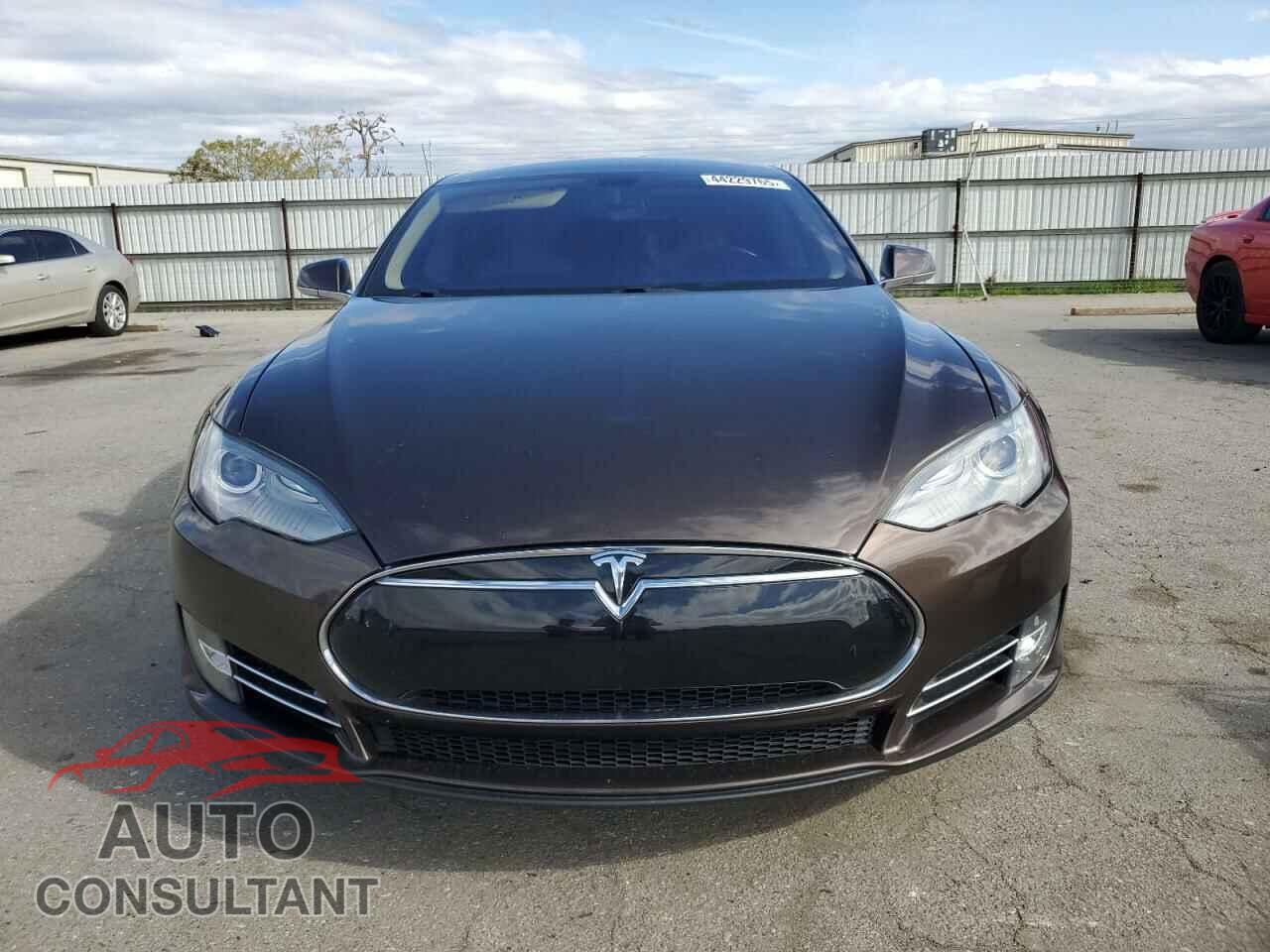 TESLA MODEL S 2013 - 5YJSA1DN7DFP13972