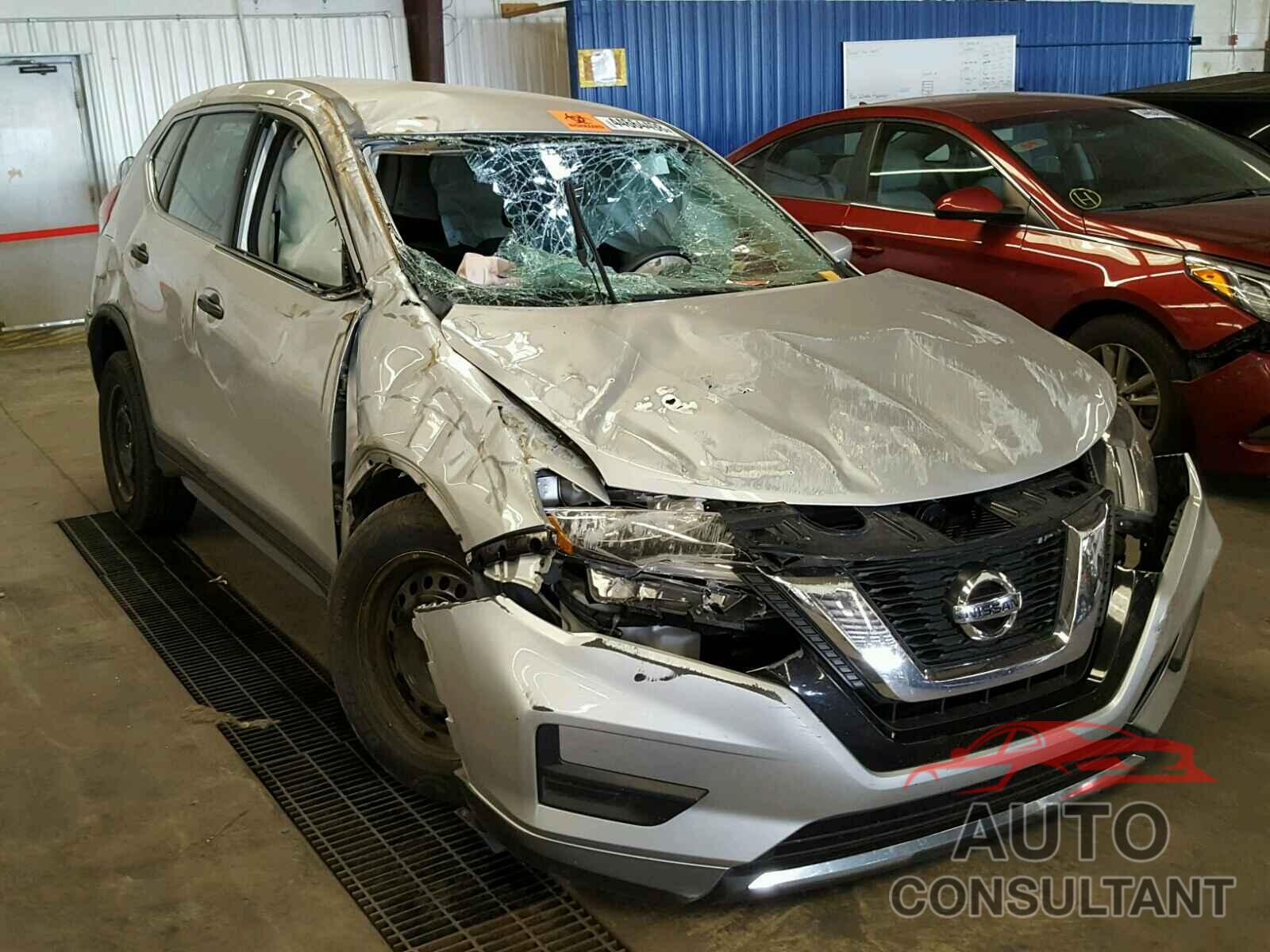 NISSAN ROGUE S 2017 - KNMAT2MT2HP563940