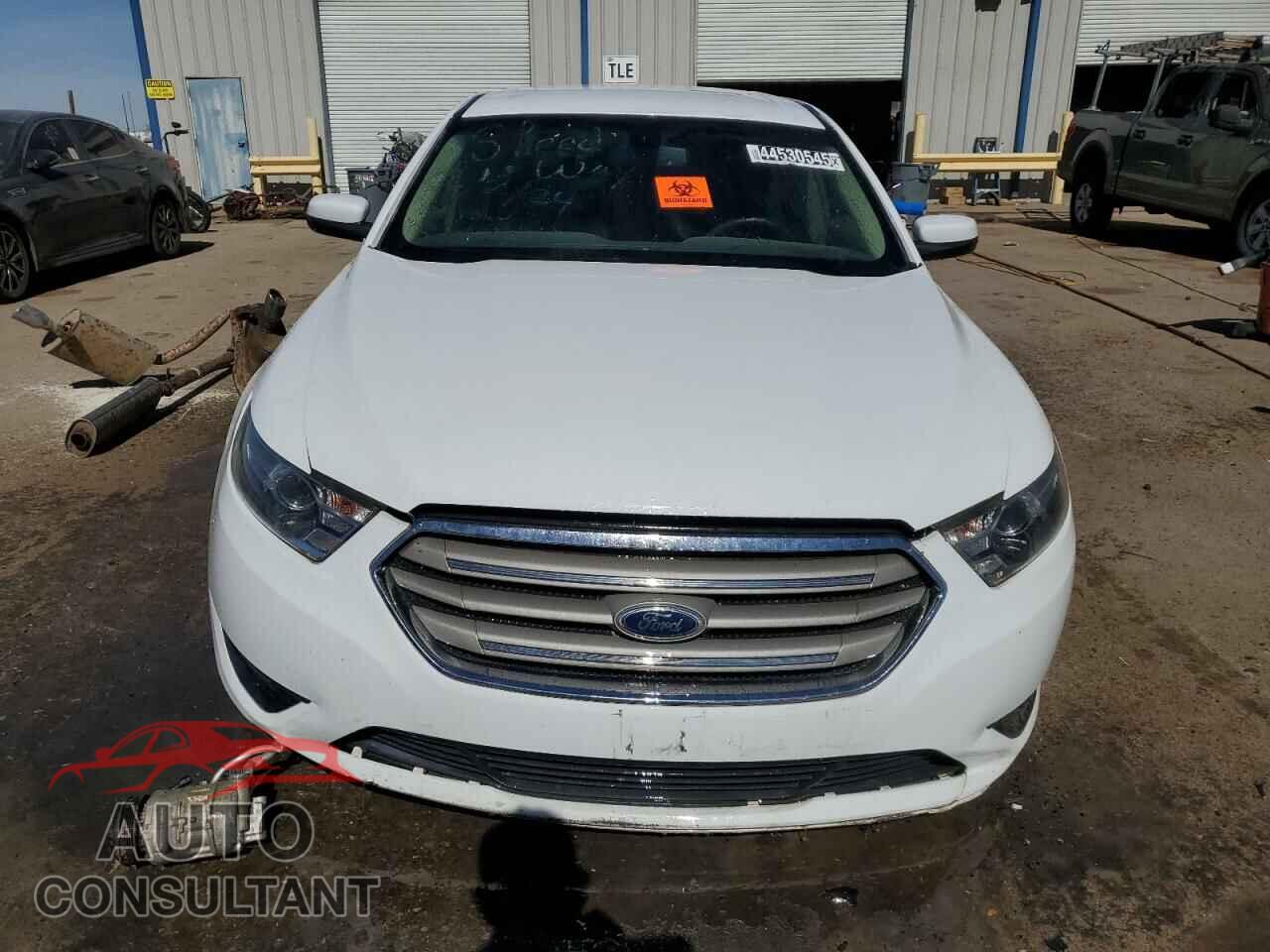 FORD TAURUS 2015 - 1FAHP2E81FG144297