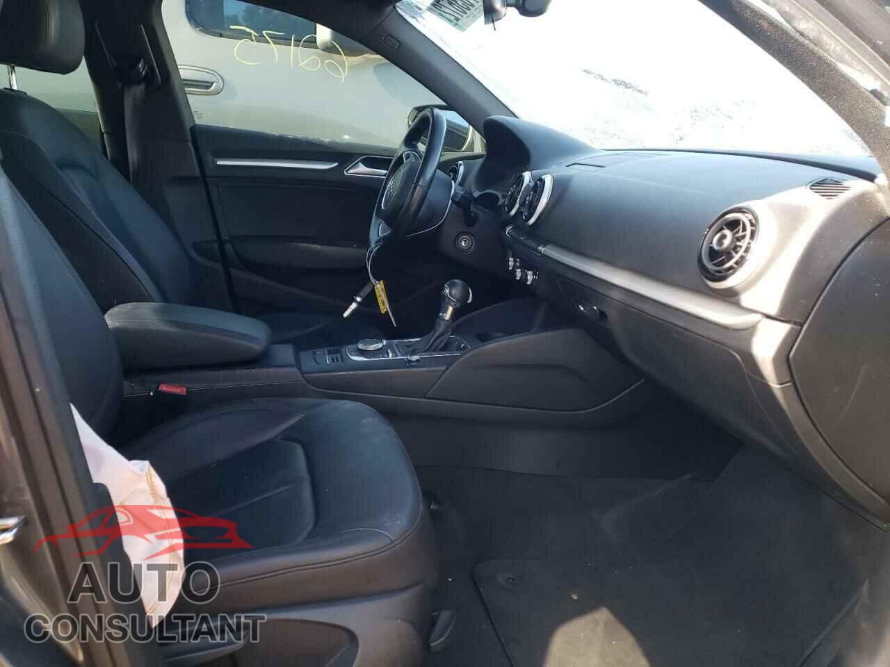 AUDI A3 2016 - WAUA7GFF6G1005922