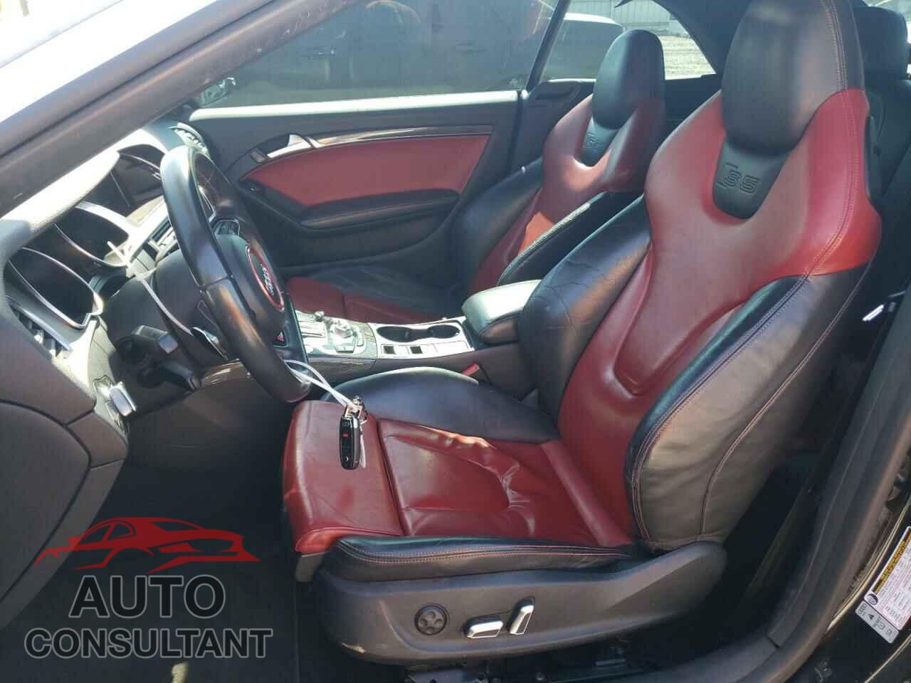 AUDI S5/RS5 2013 - WAUCGAFH4DN009057