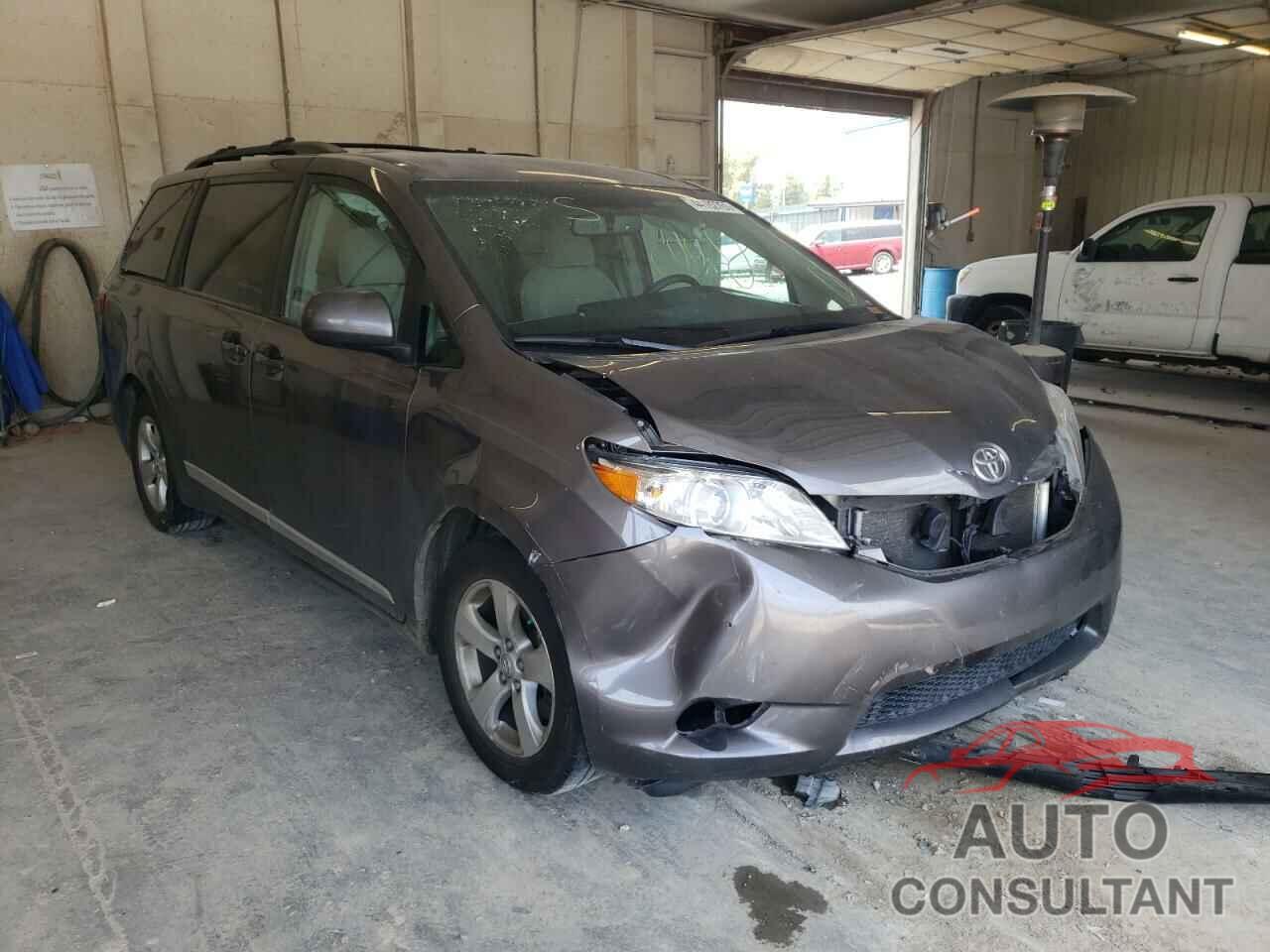 TOYOTA SIENNA 2017 - 5TDKZ3DC7HS811145