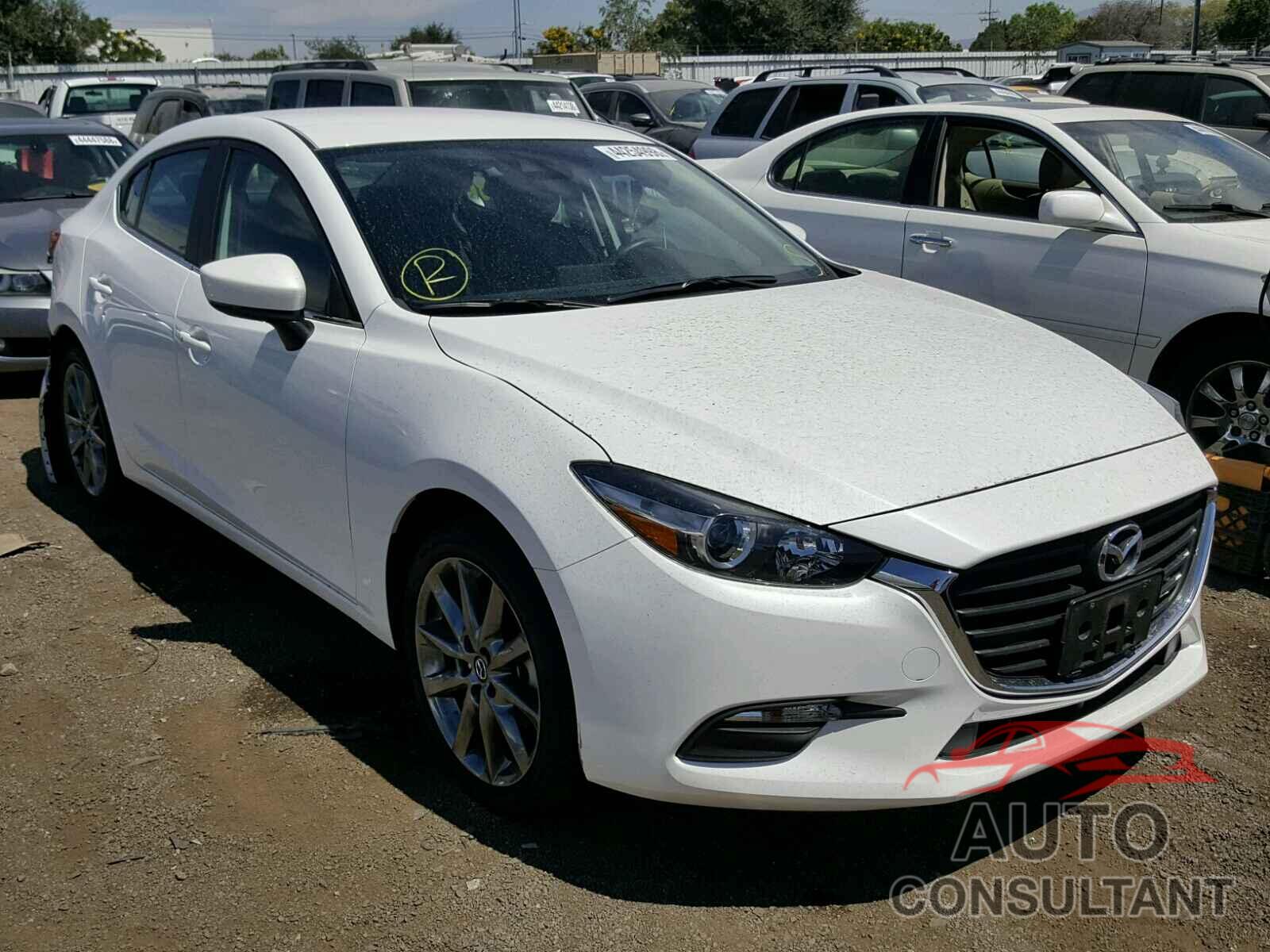 MAZDA 3 2018 - 3MZBN1V39JM202205