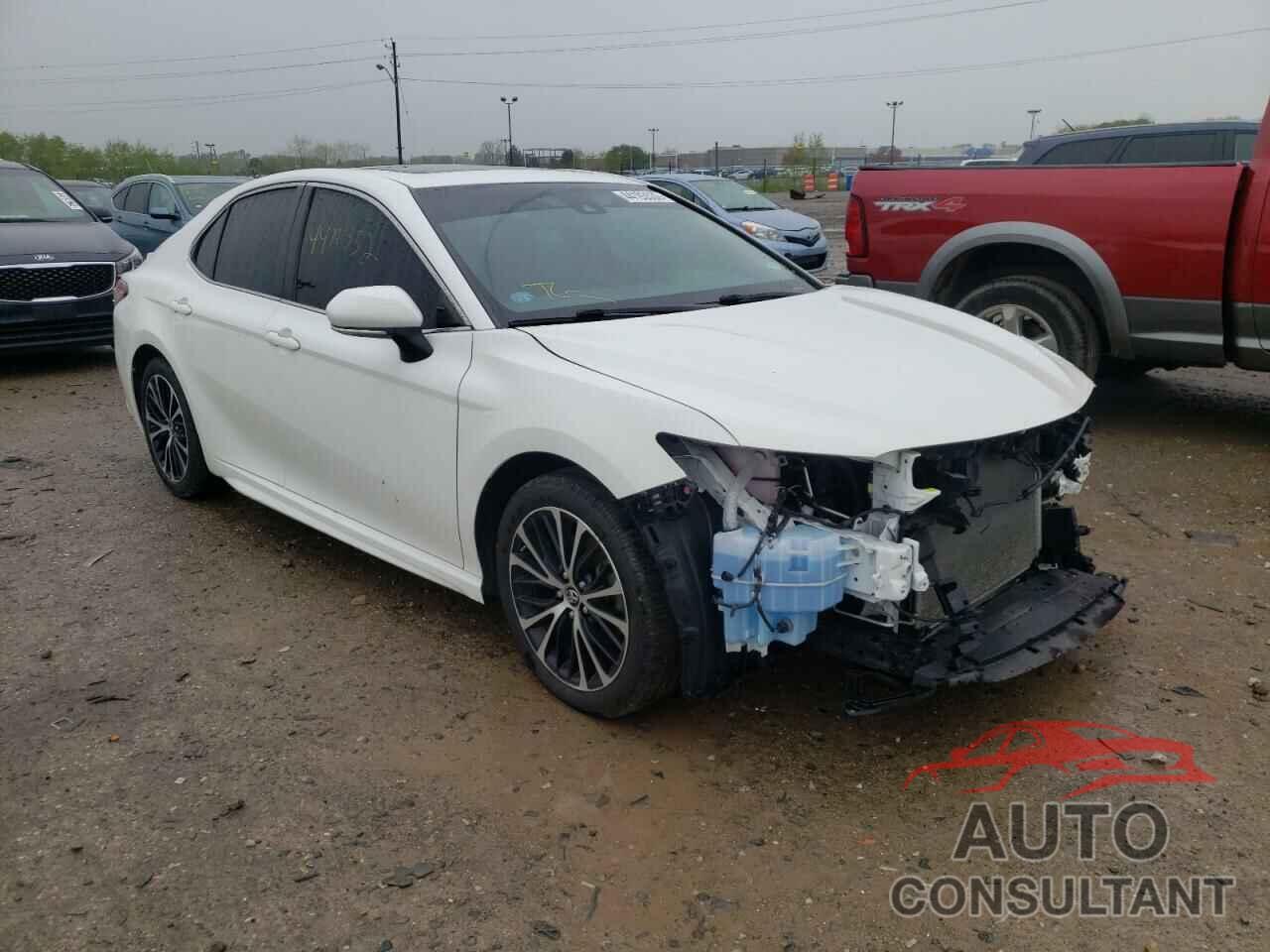TOYOTA CAMRY 2018 - JTNB11HK0J3002344