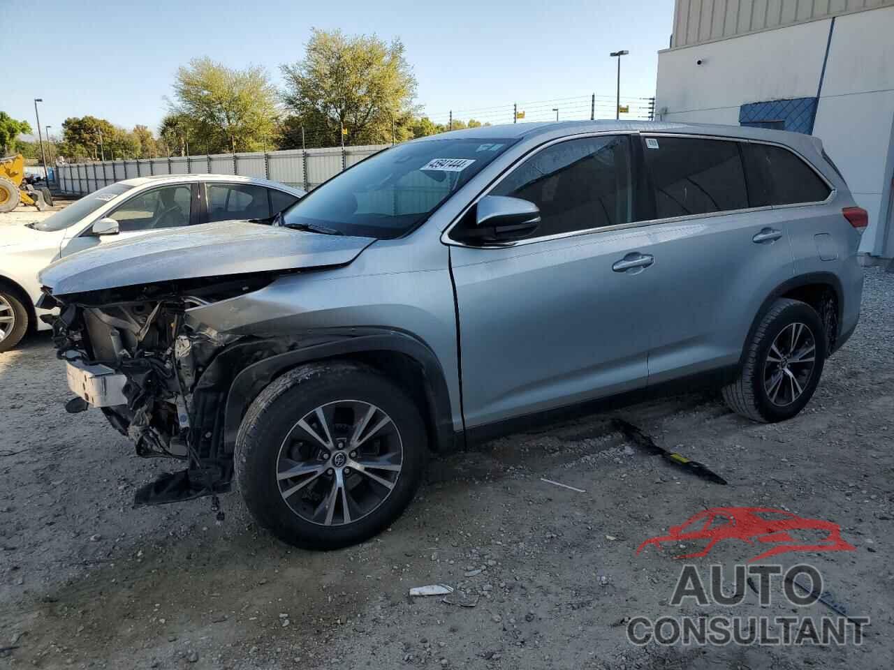 TOYOTA HIGHLANDER 2019 - 5TDZARFH1KS057216