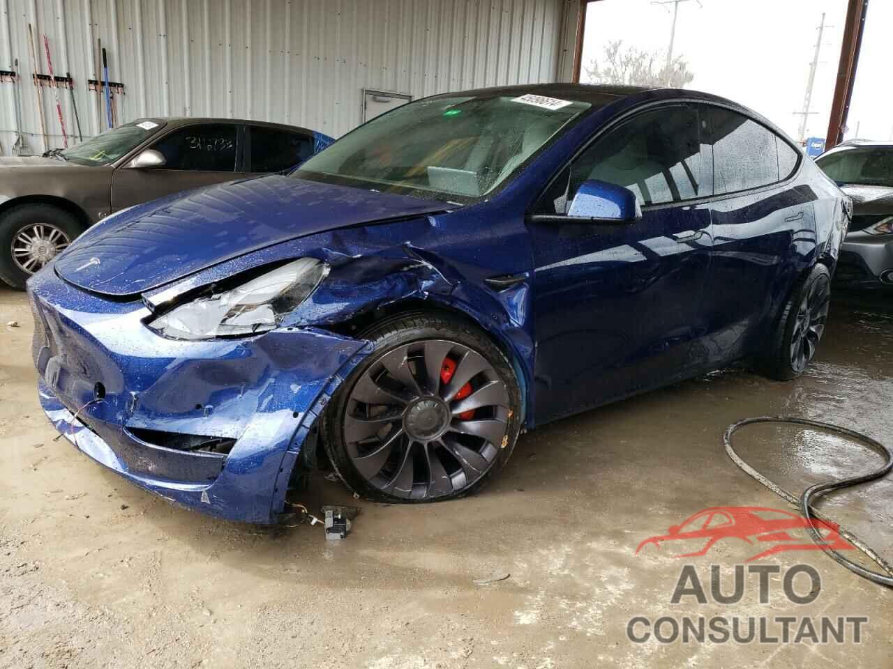 TESLA MODEL Y 2021 - 5YJYGDEFXMF252672