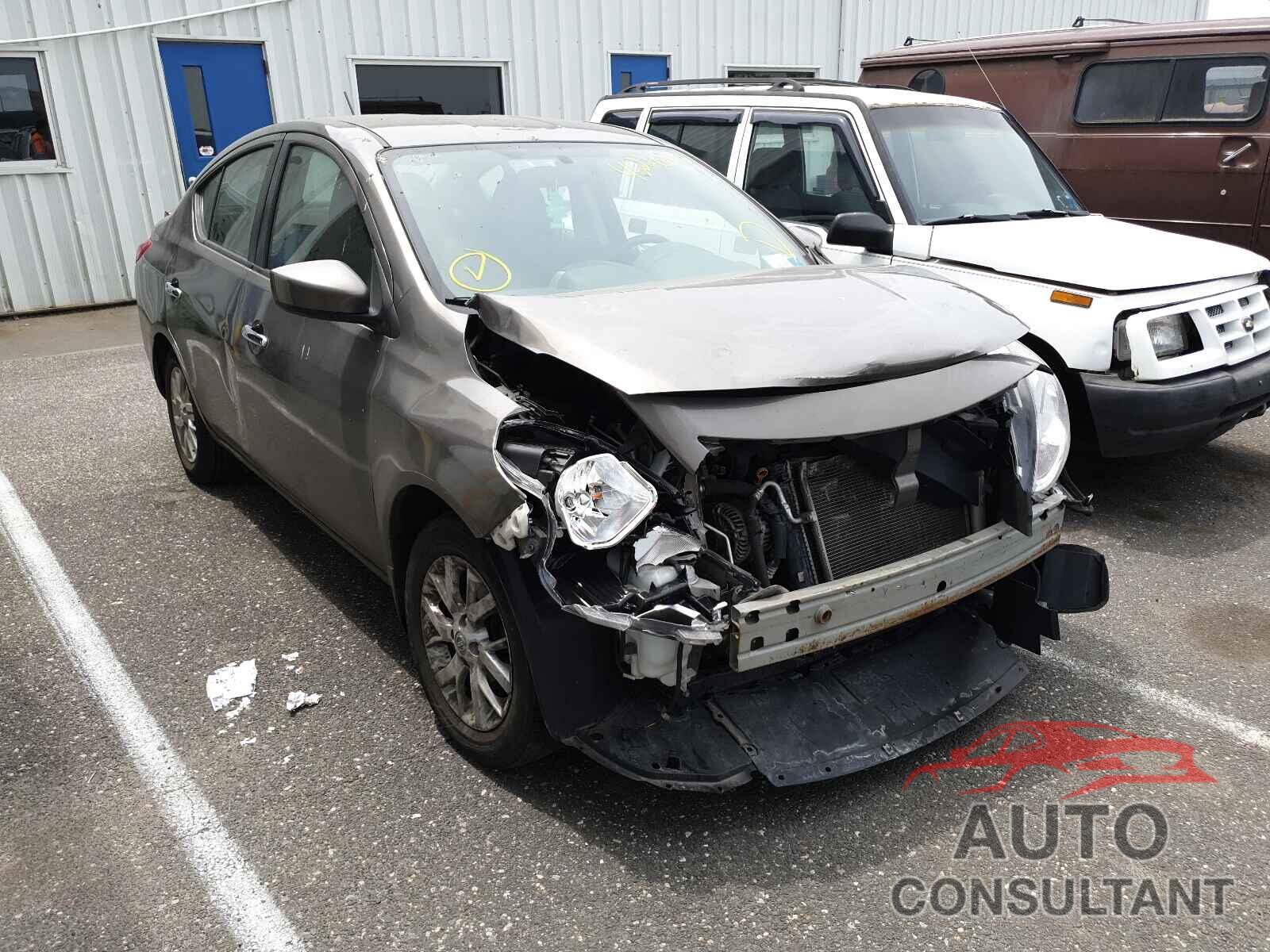 NISSAN VERSA 2017 - 3N1CN7AP3HL861208