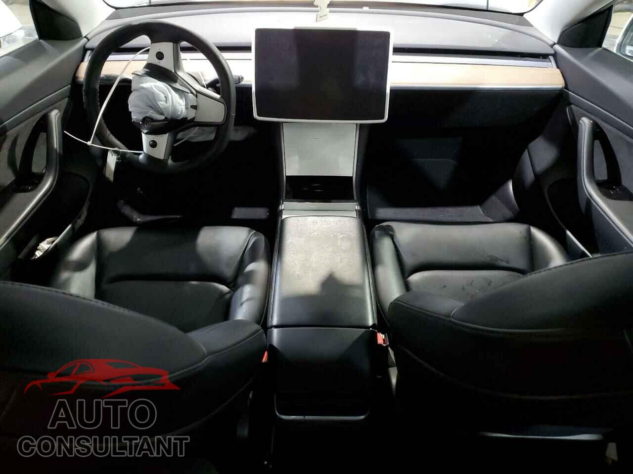TESLA MODEL 3 2020 - 5YJ3E1EA0LF612095