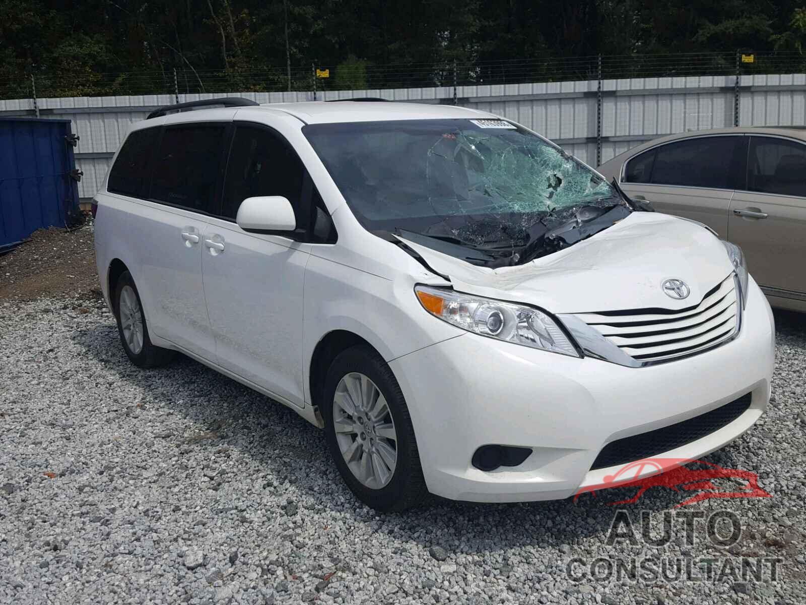 TOYOTA SIENNA LE 2015 - 5TDJK3DC6FS101974