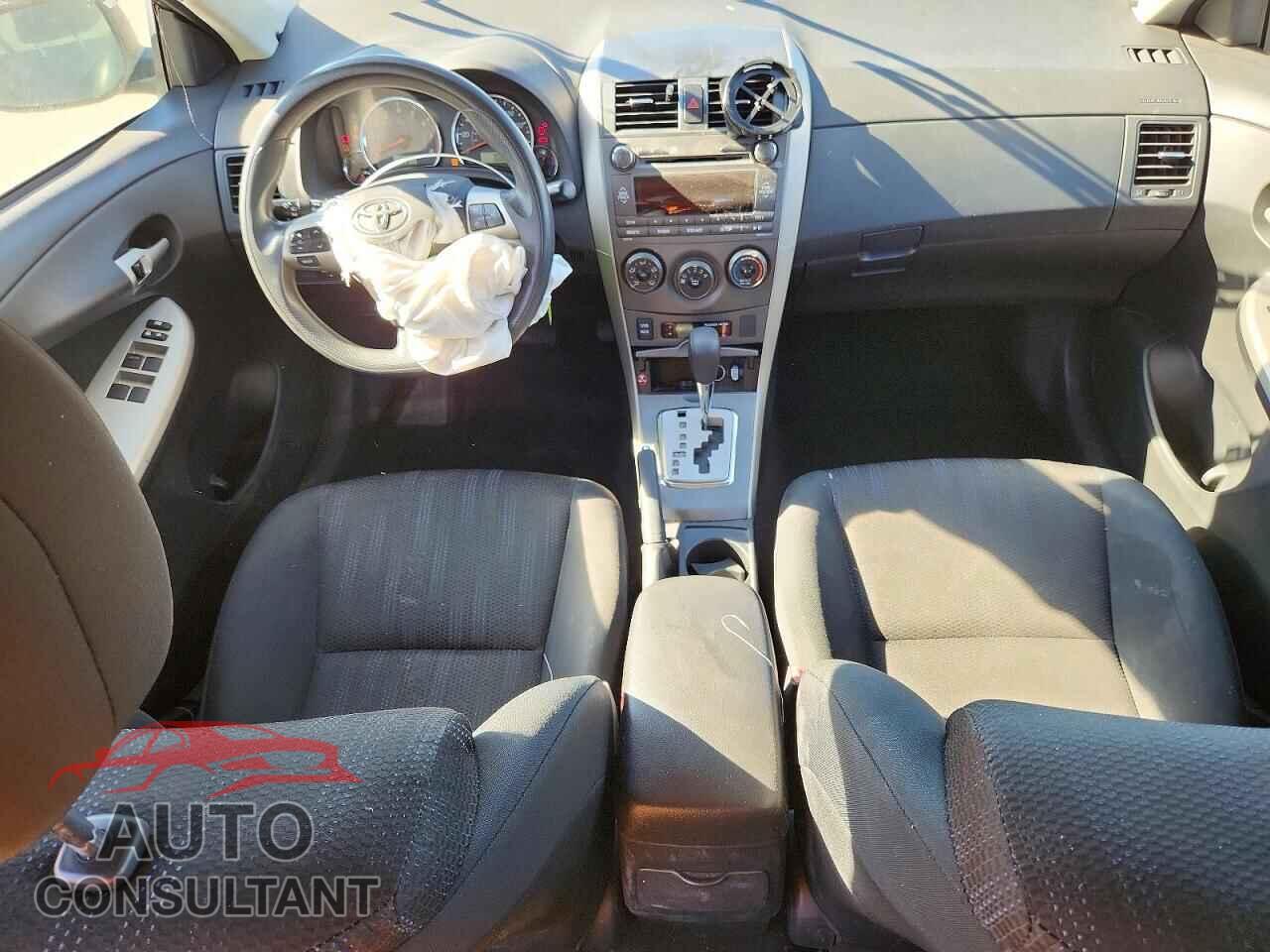 TOYOTA COROLLA 2011 - 2T1BU4EE3BC656047