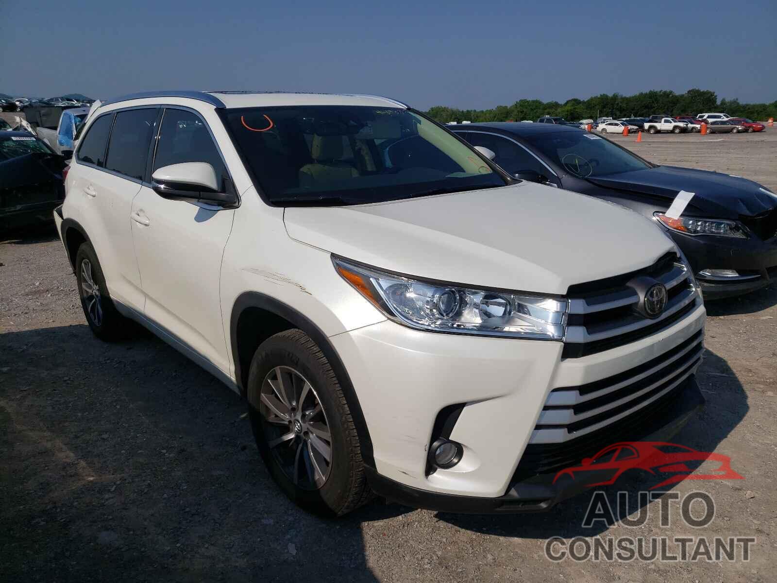 TOYOTA HIGHLANDER 2017 - 5TDKZRFH1HS525626