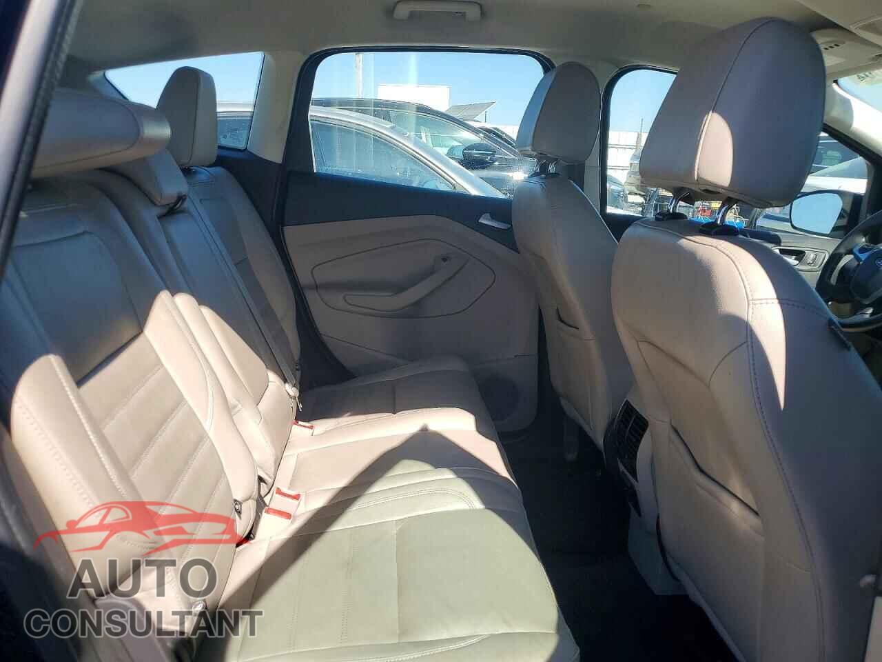 FORD CMAX 2017 - 1FADP5FU2HL112660