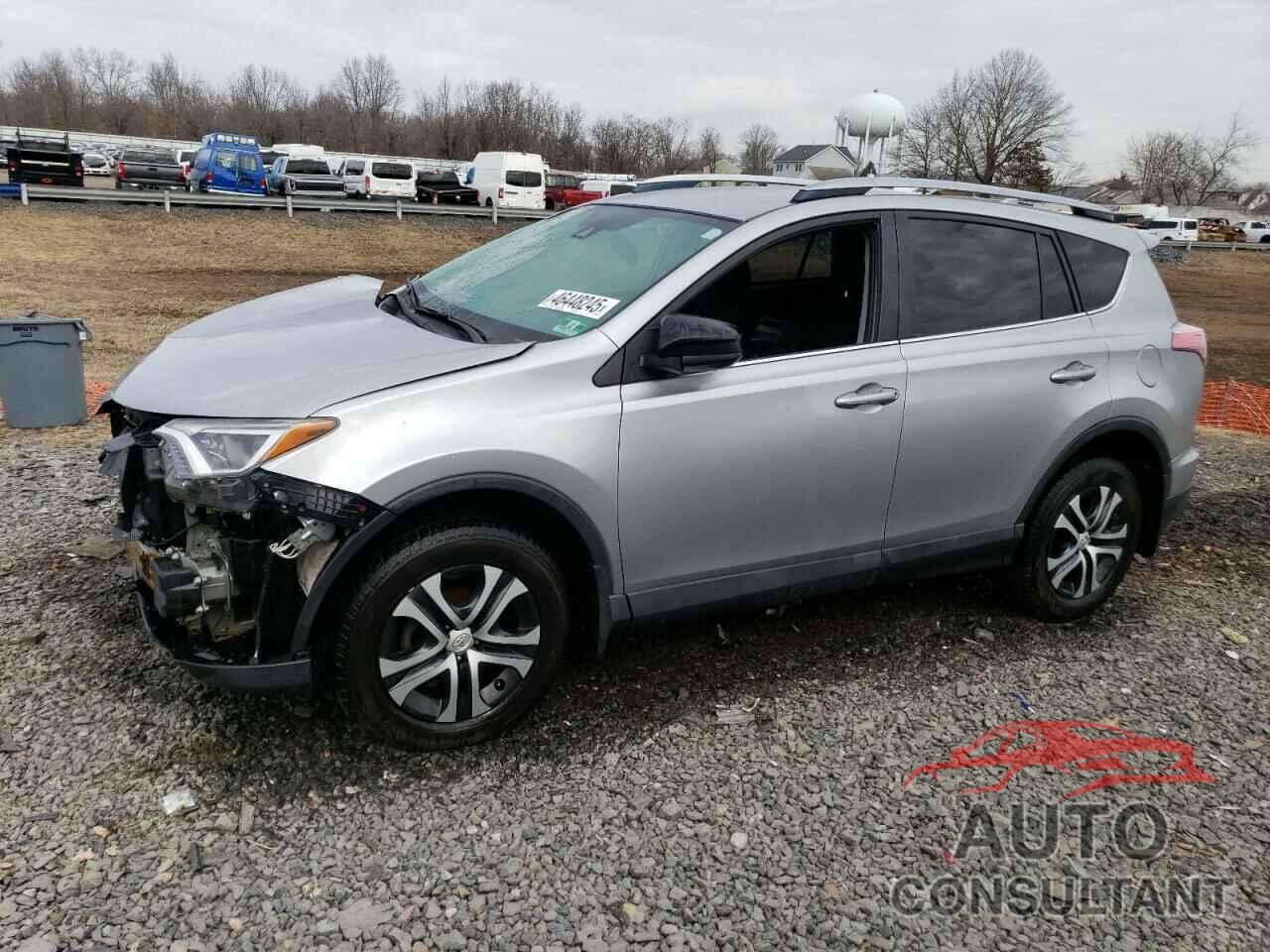 TOYOTA RAV4 2018 - 2T3BFREV2JW710272