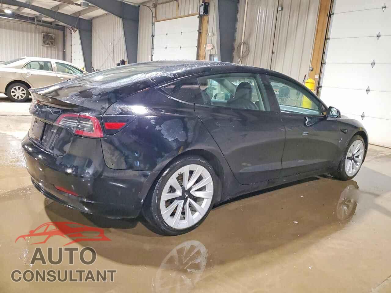 TESLA MODEL 3 2022 - 5YJ3E1EA5NF370570
