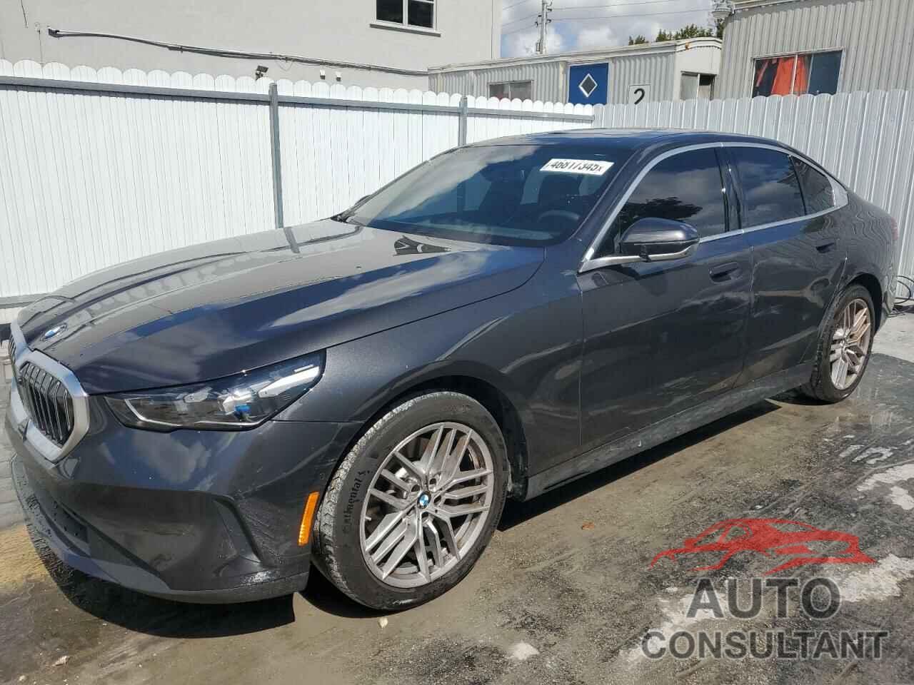 BMW 5 SERIES 2024 - WBA43FJ0XRCR49428