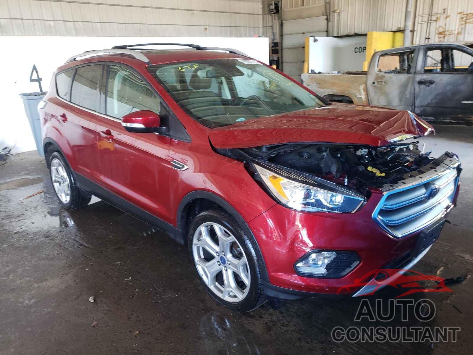 FORD ESCAPE 2017 - 1FMCU9J95HUE82113
