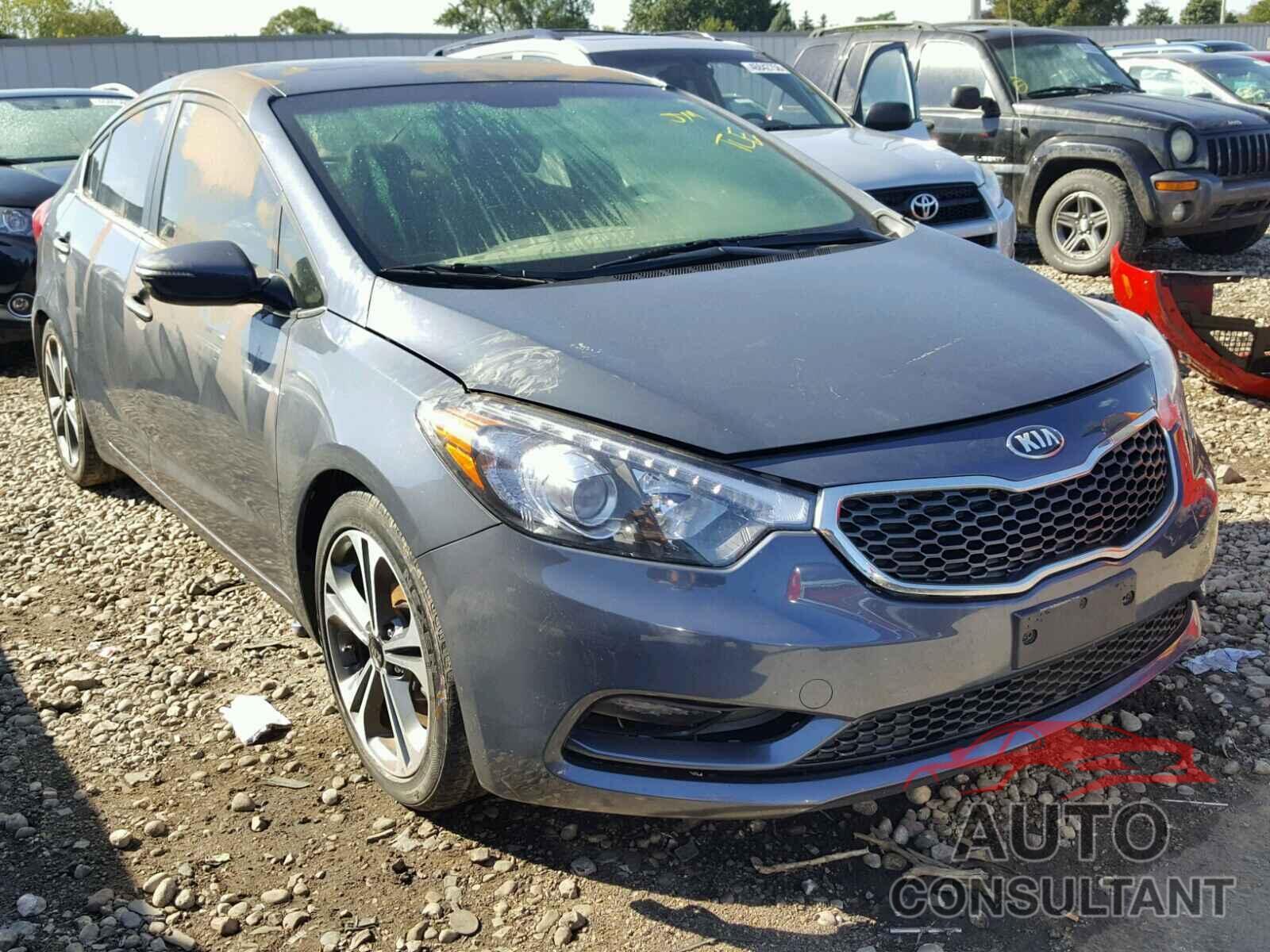 KIA FORTE 2016 - KNAFZ4A83G5549522