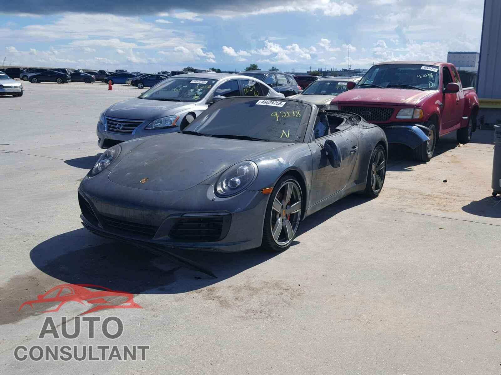 PORSCHE 911 2017 - WP0CB2A91HS155916