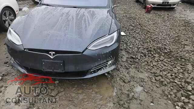 TESLA MODEL S 2018 - 5YJSA1E2XJF258115