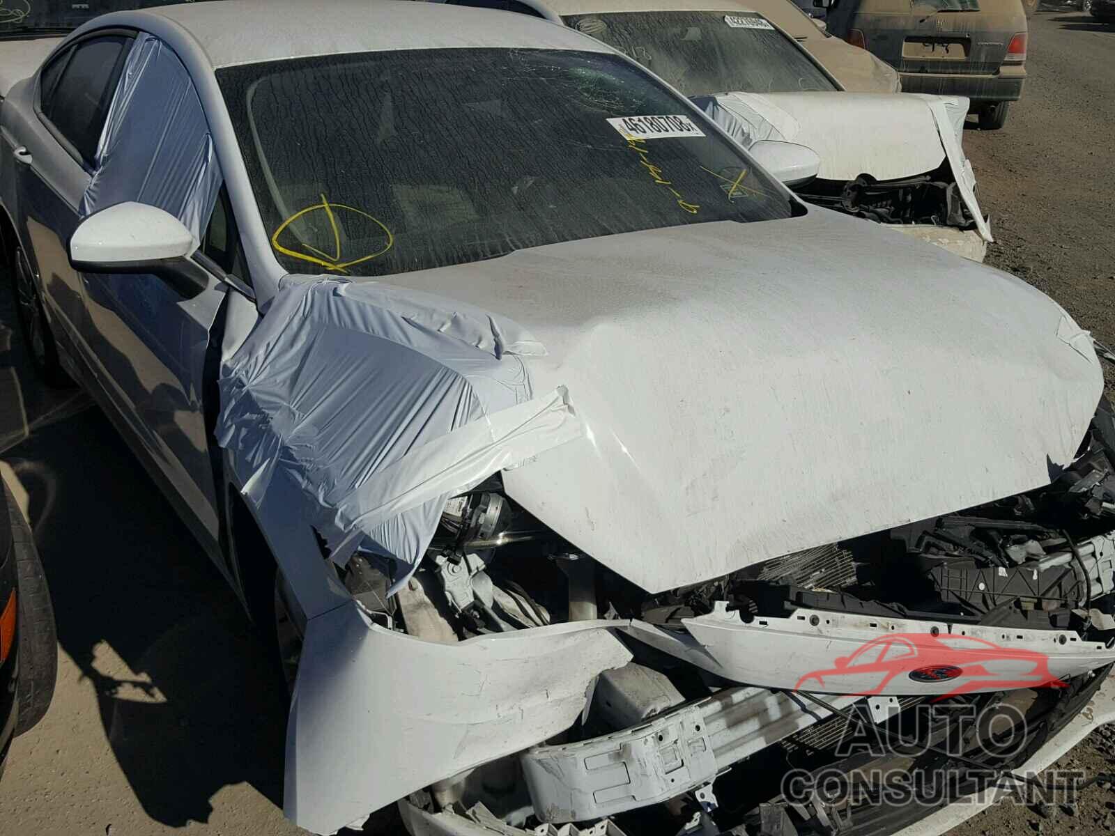 FORD FUSION 2018 - 3FA6P0H76JR126054