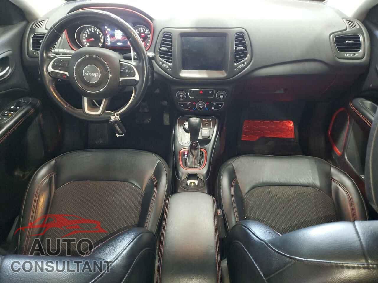 JEEP COMPASS 2019 - 3C4NJDDB3KT721795