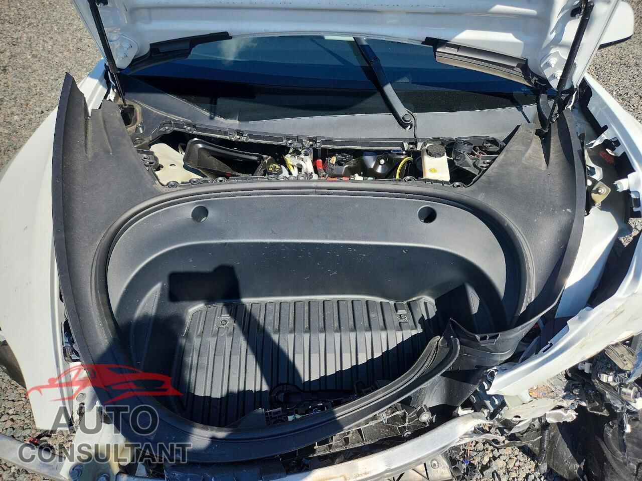 TESLA MODEL 3 2023 - 5YJ3E1EA5PF475256