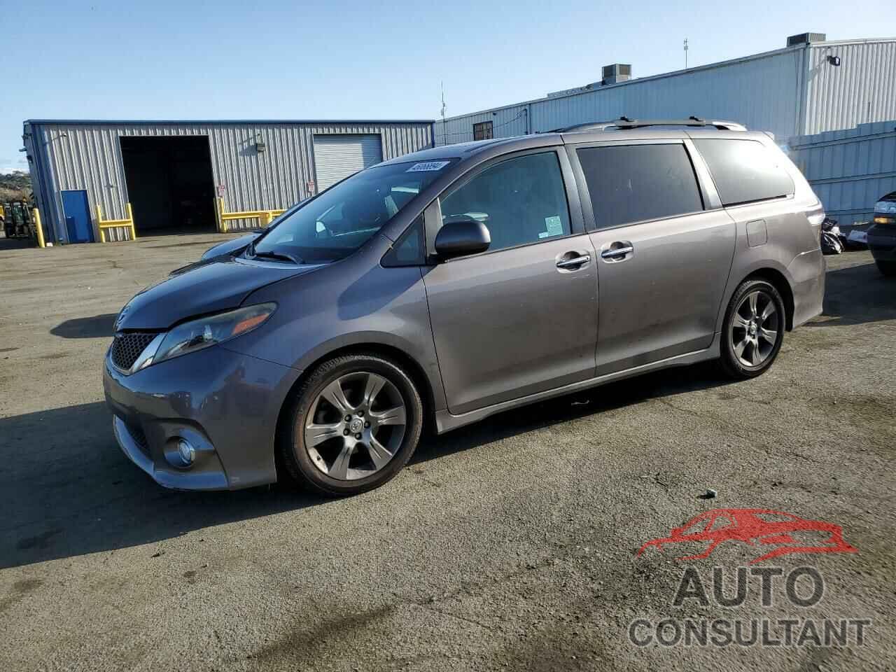 TOYOTA SIENNA 2016 - 5TDXK3DC5GS702837