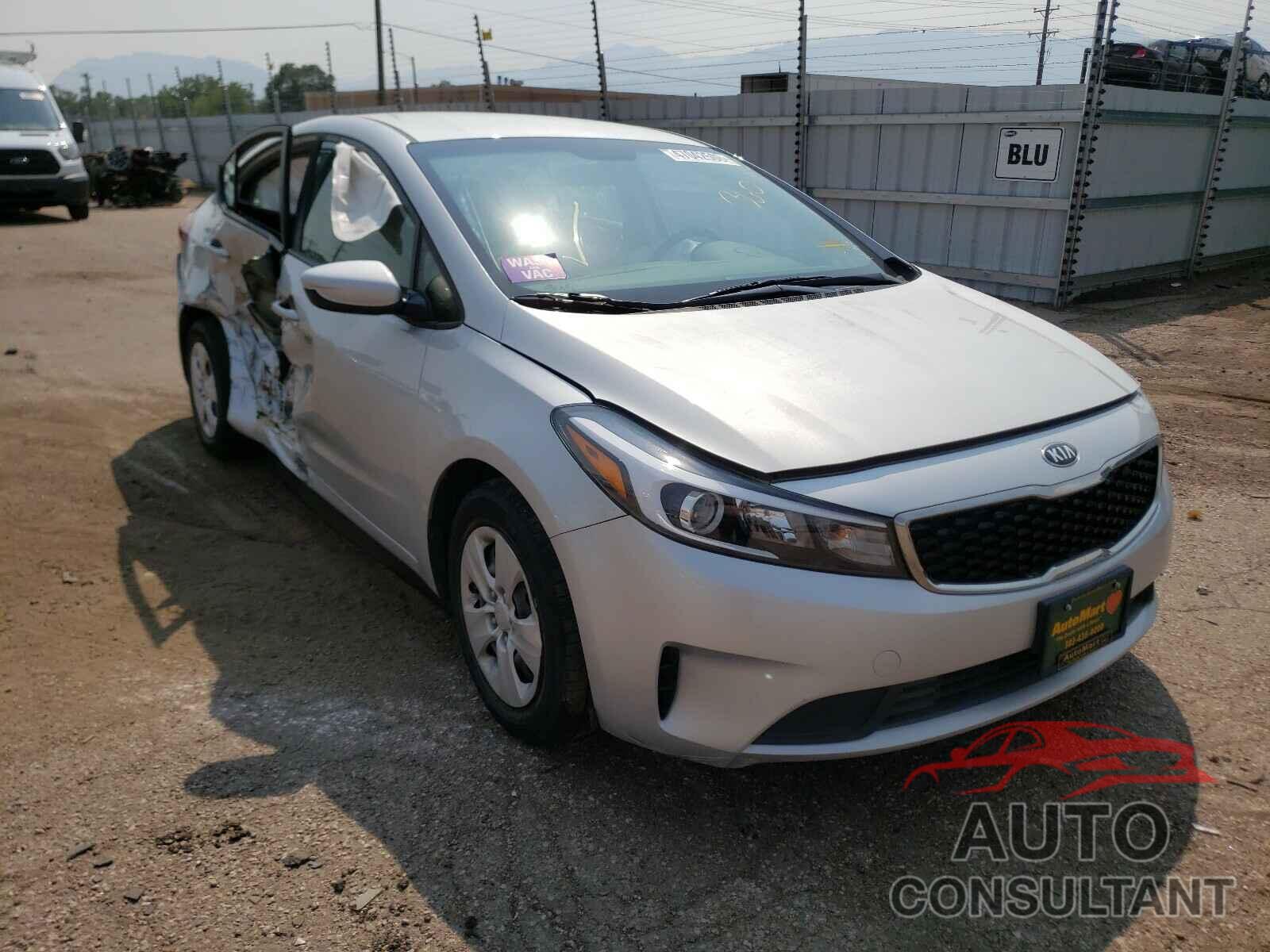 KIA FORTE 2018 - 3KPFL4A70JE217559