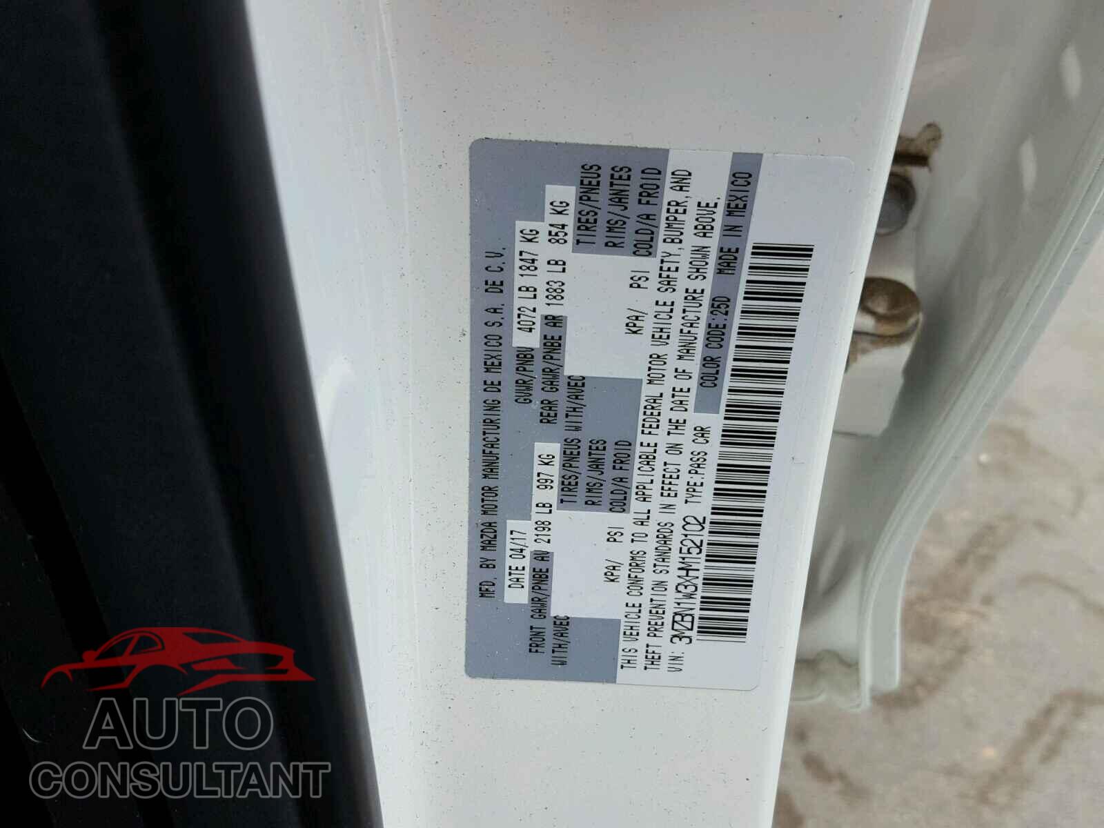 MAZDA 3 2017 - 3MZBN1W3XHM152102