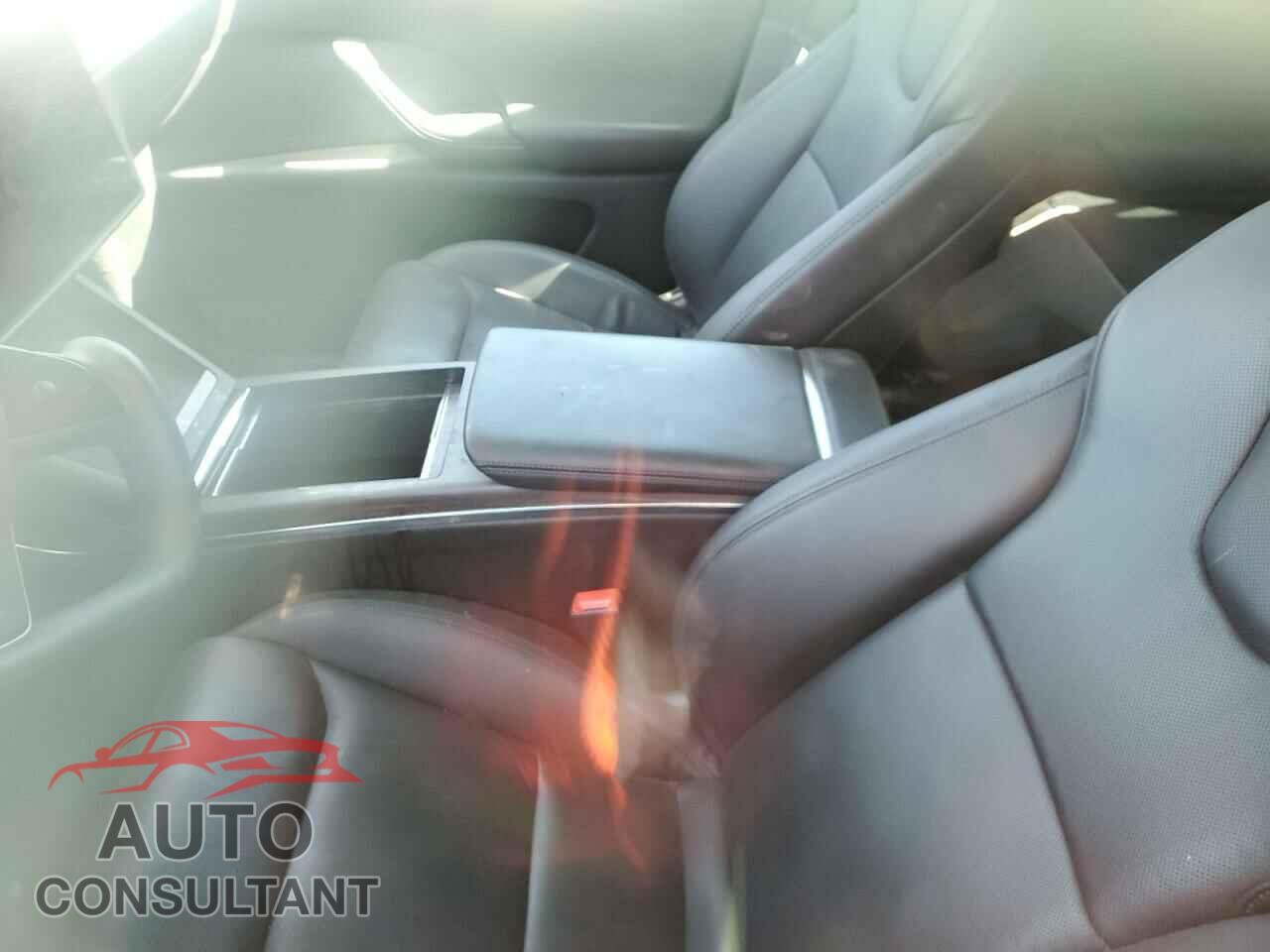 TESLA MODEL X 2022 - 7SAXCDE55NF341925
