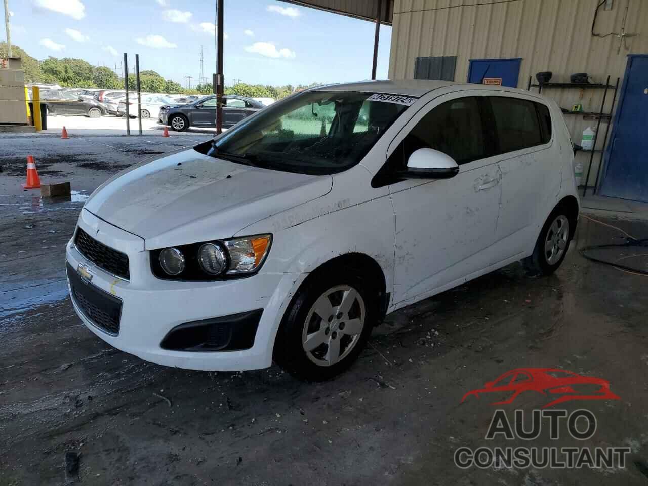 CHEVROLET SONIC 2016 - 1G1JA6SHXG4121248