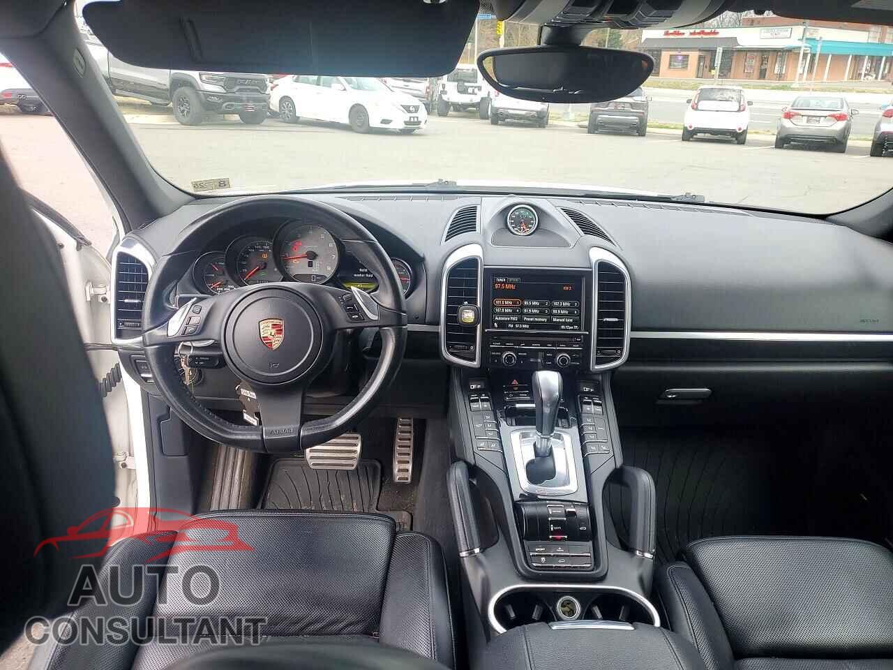 PORSCHE CAYENNE 2012 - WP1AE2A28CLA92574