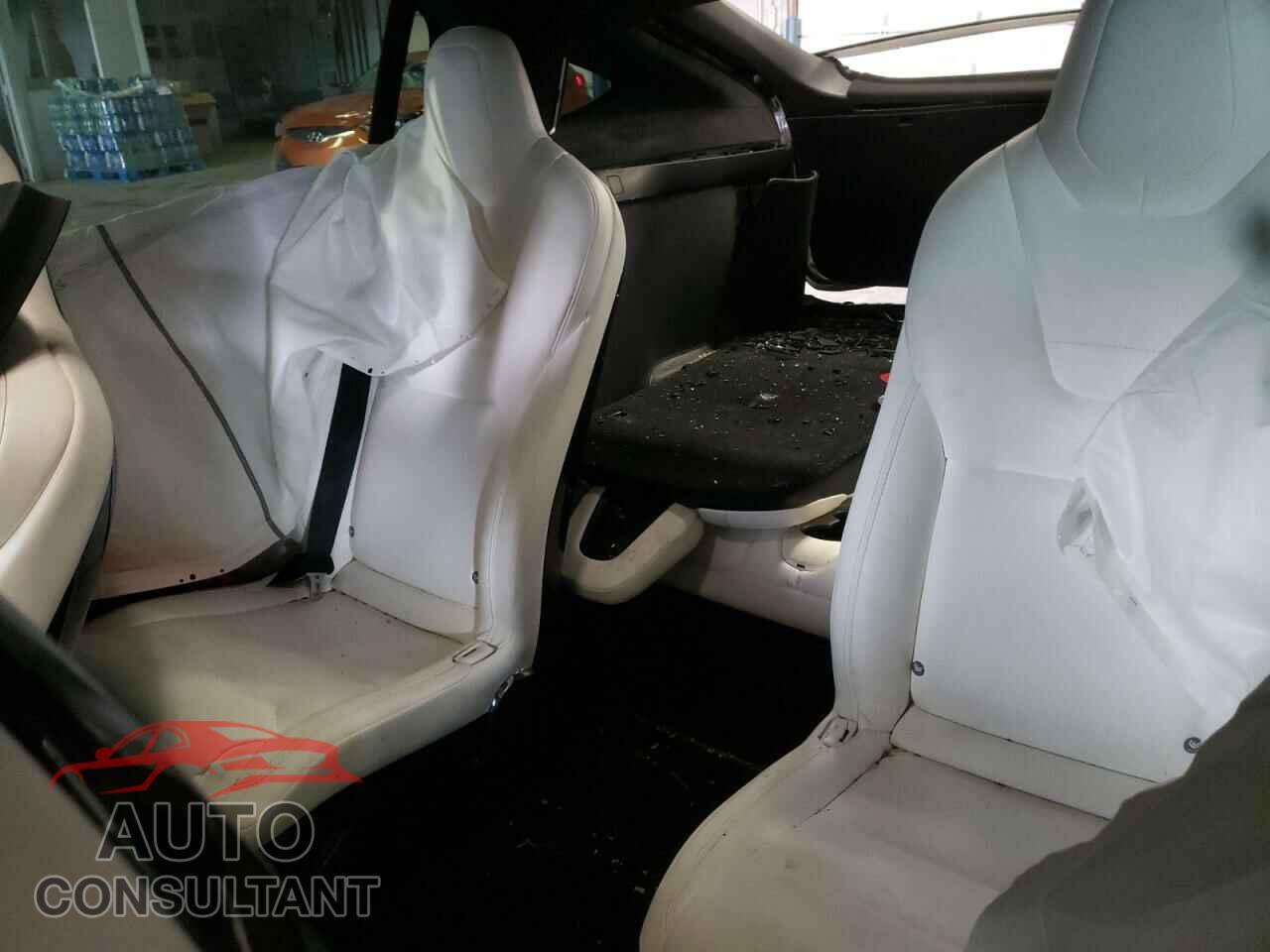 TESLA MODEL X 2017 - 5YJXCBE20HF041401