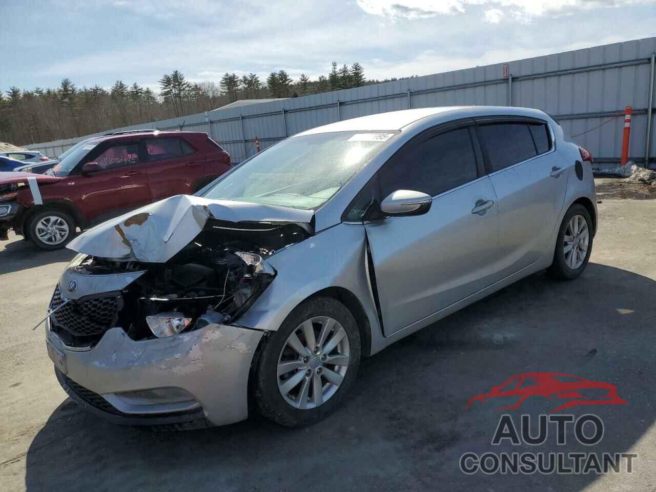 KIA FORTE 2015 - KNAFX5A89F5310826