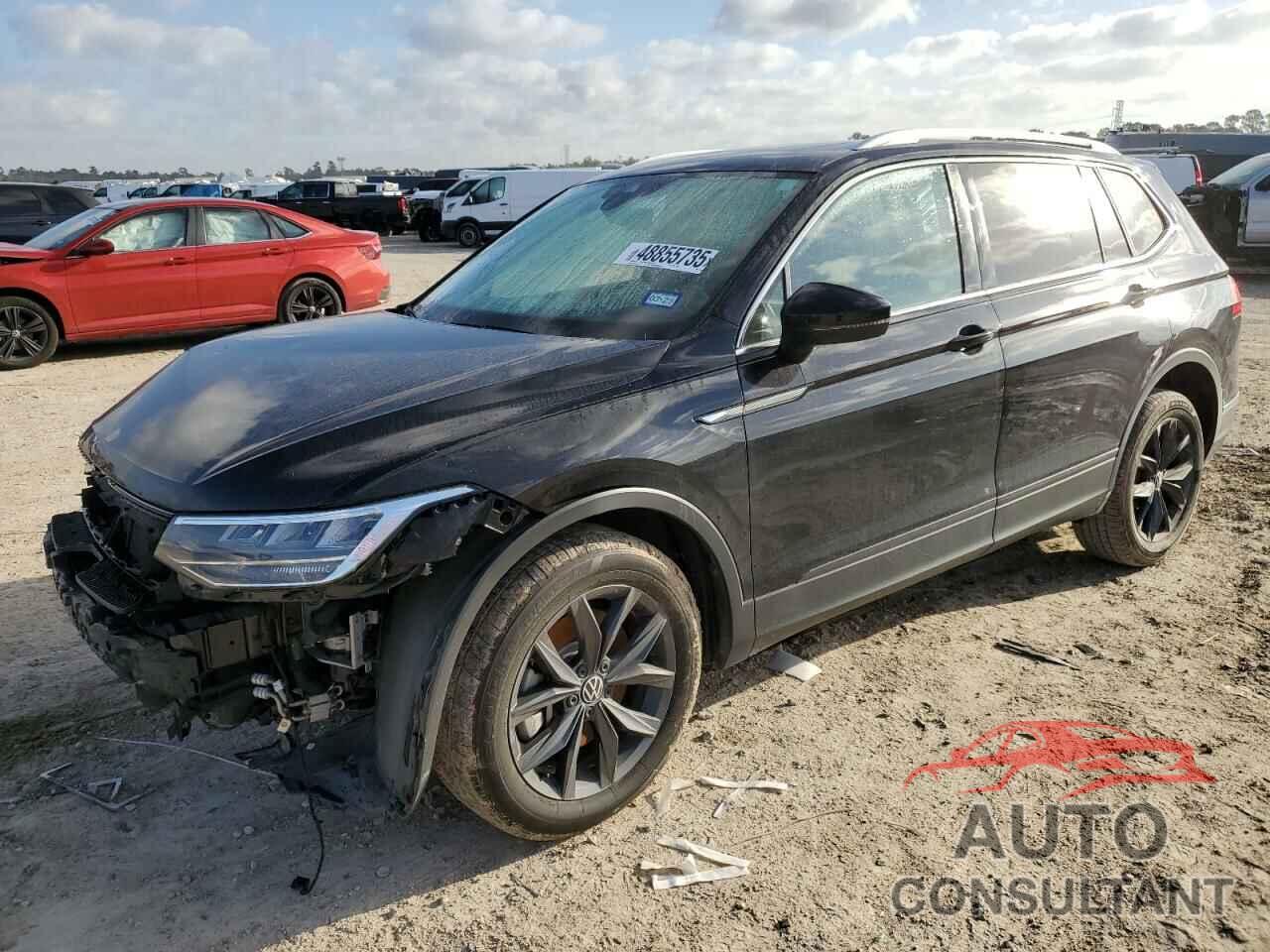 VOLKSWAGEN TIGUAN 2022 - 3VV3B7AX5NM136349