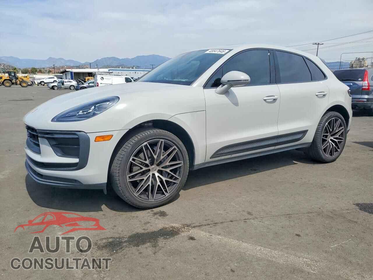 PORSCHE MACAN 2023 - WP1AA2A53PLB00771