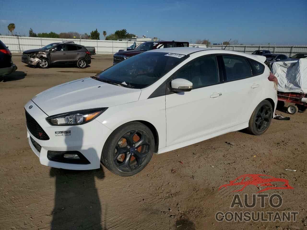 FORD FOCUS 2017 - 1FADP3L9XHL330852