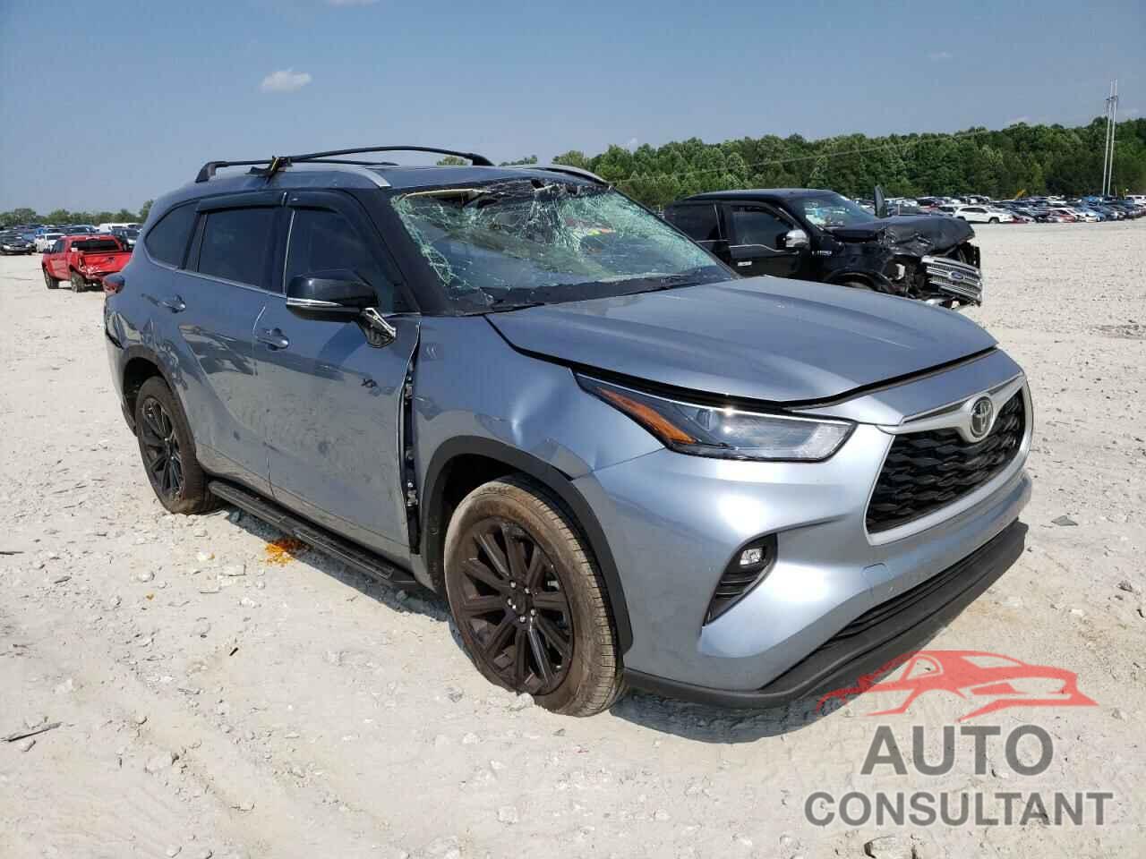 TOYOTA HIGHLANDER 2022 - 5TDGZRAH9NS108571