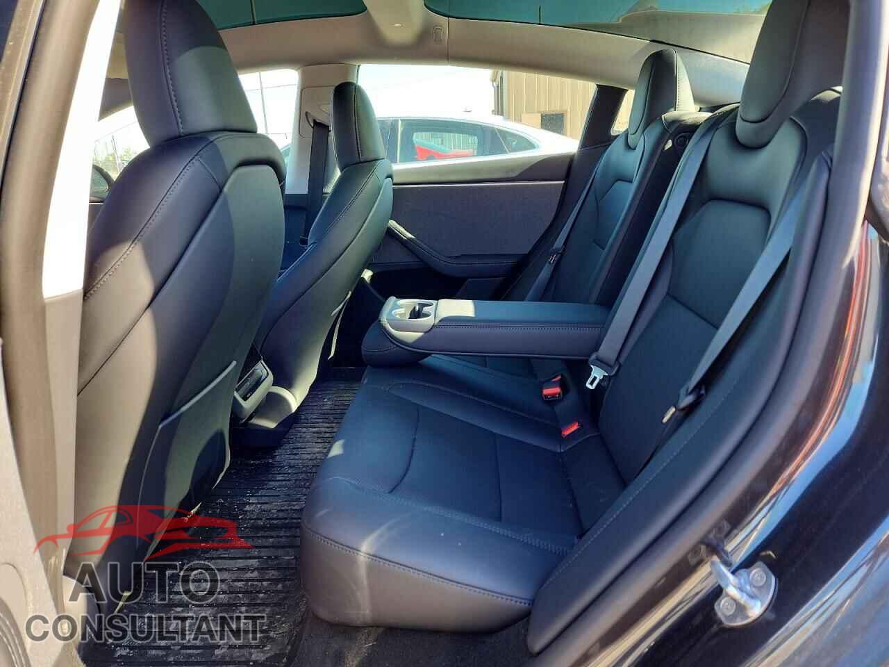 TESLA MODEL 3 2026 - 5YJ3E1EA4TF117544