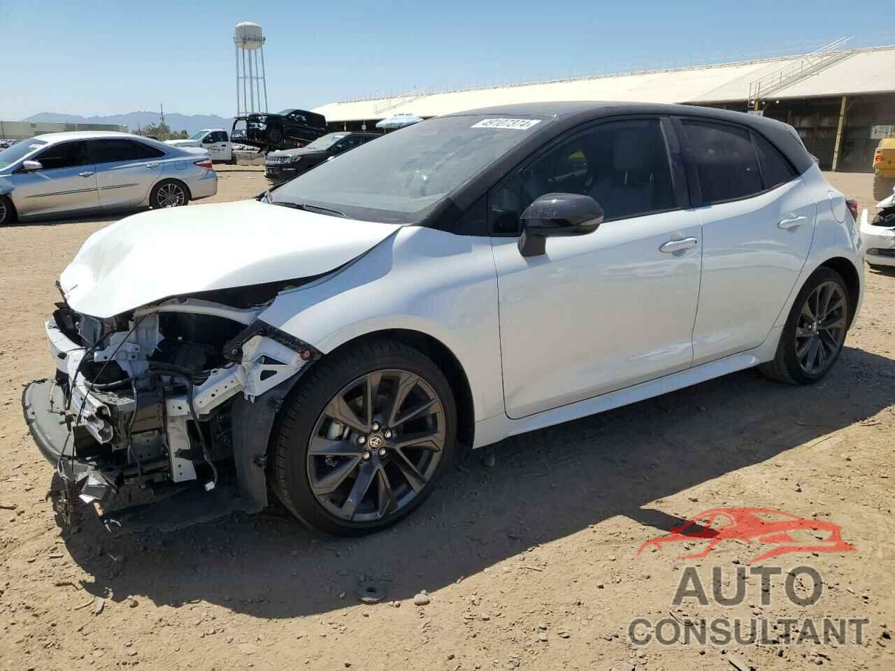TOYOTA COROLLA 2024 - JTNC4MBE2R3216568