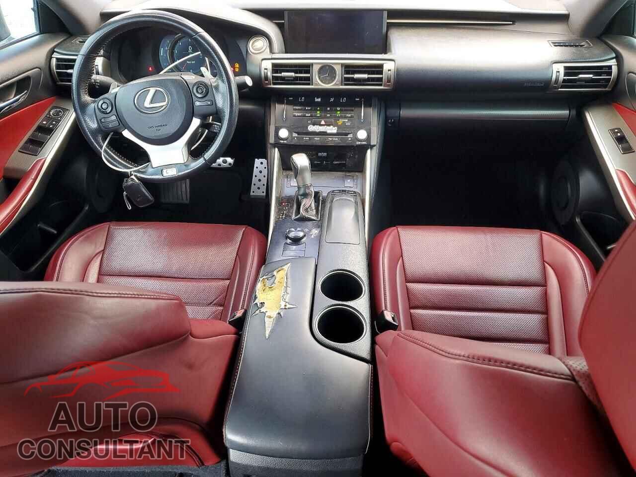 LEXUS IS 2014 - JTHBE1D22E5011652